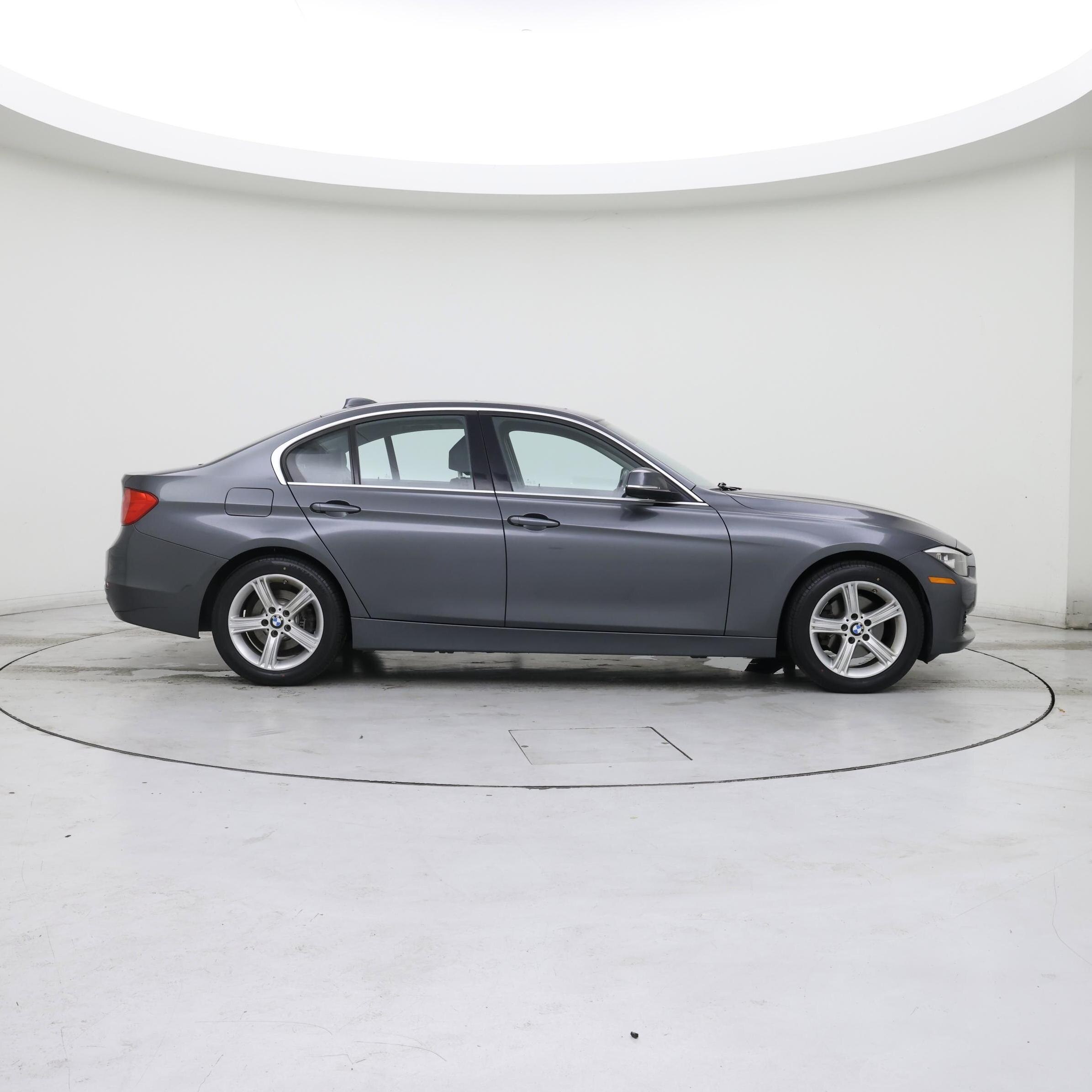 Thumbnail: 2015 BMW 3 Series - 7