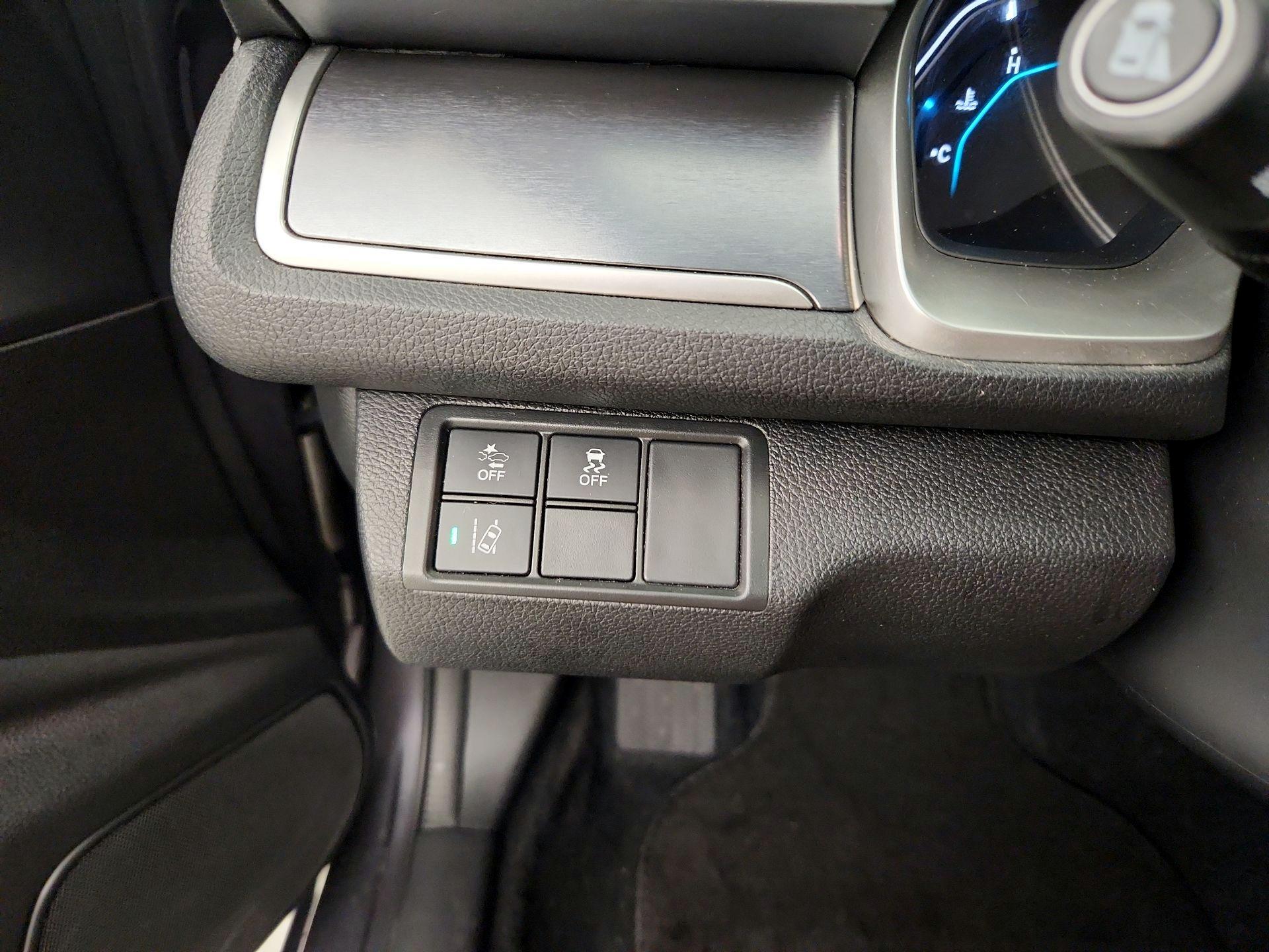 Thumbnail: 2016 Honda Civic - 13