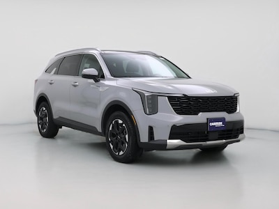 White 2025 Kia Sorento S
