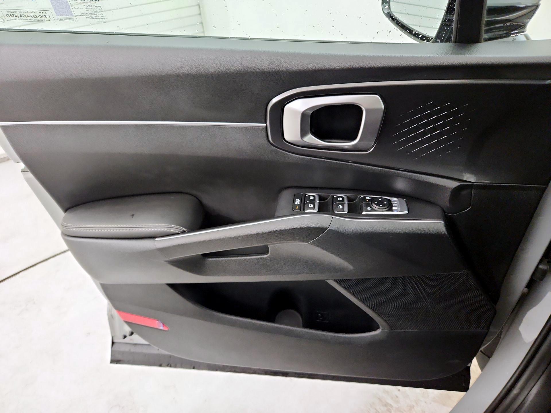 Thumbnail: 2025 Kia Sorento - 12