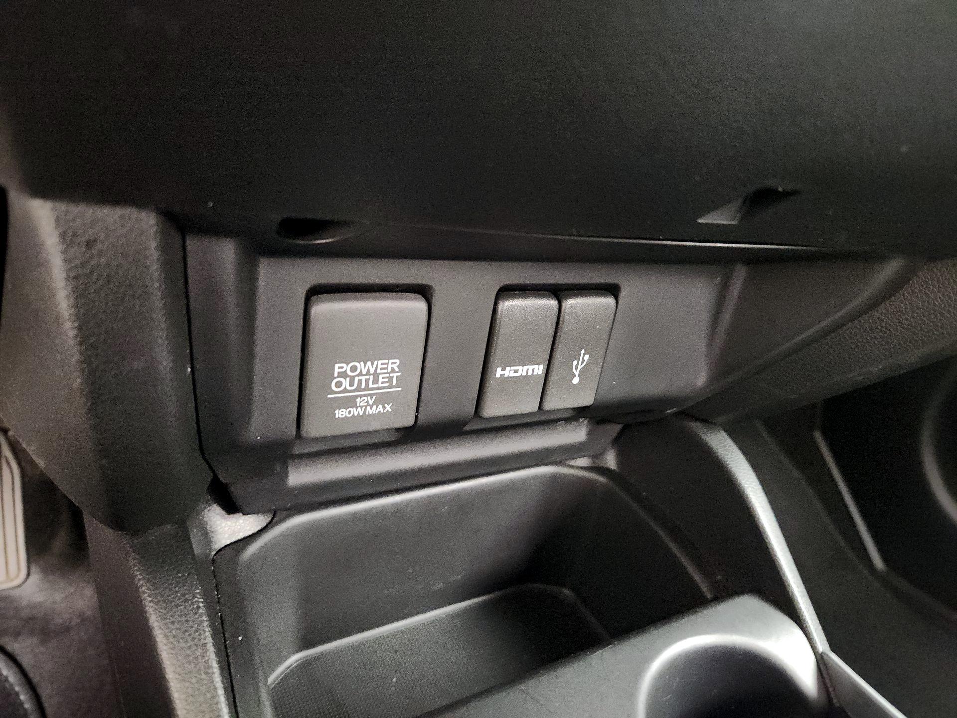 Thumbnail: 2015 Honda Fit - 18