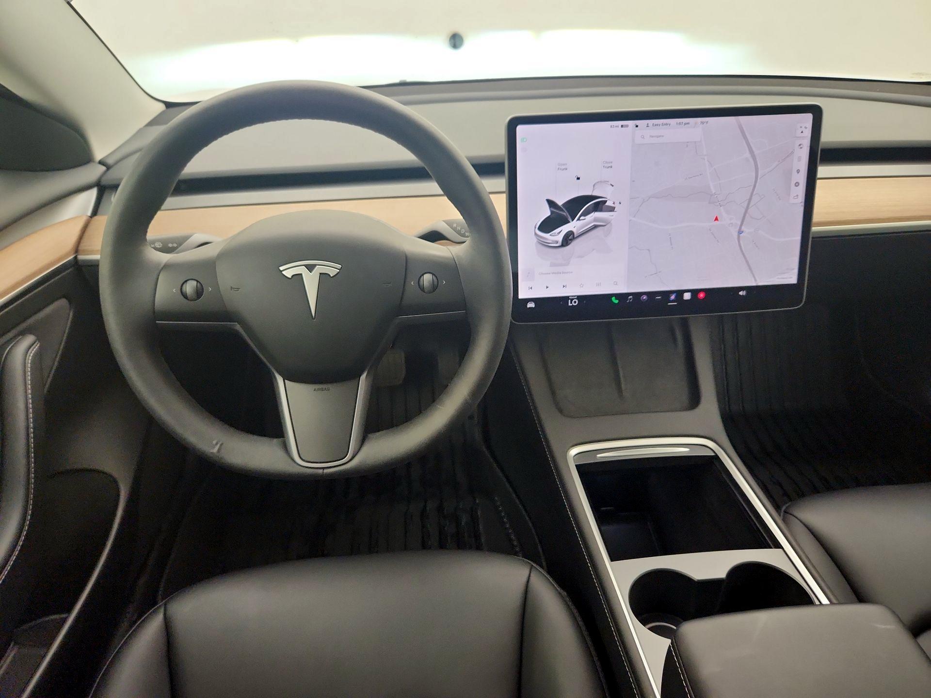 Thumbnail: 2023 Tesla Model 3 - 10
