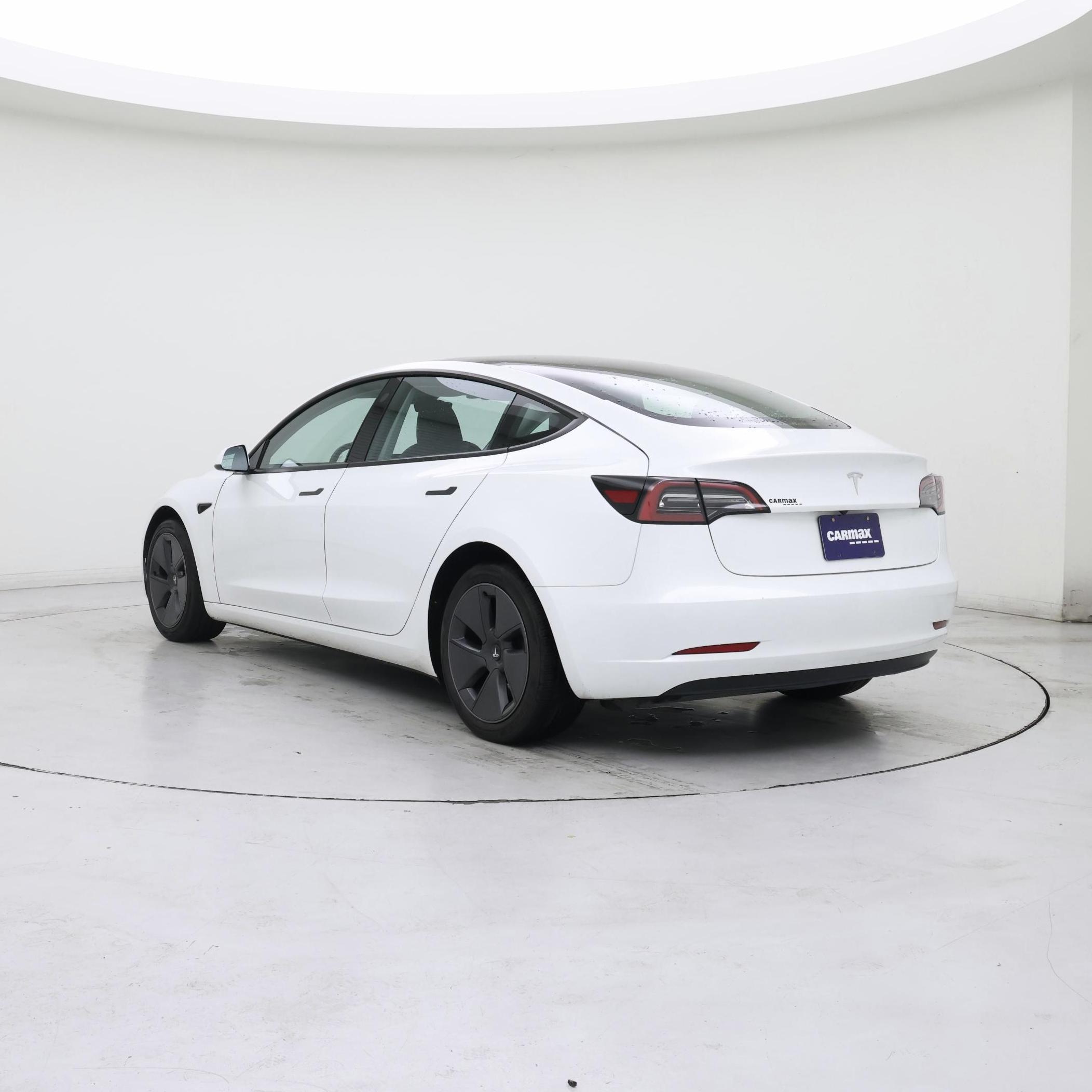 Thumbnail: 2023 Tesla Model 3 - 2