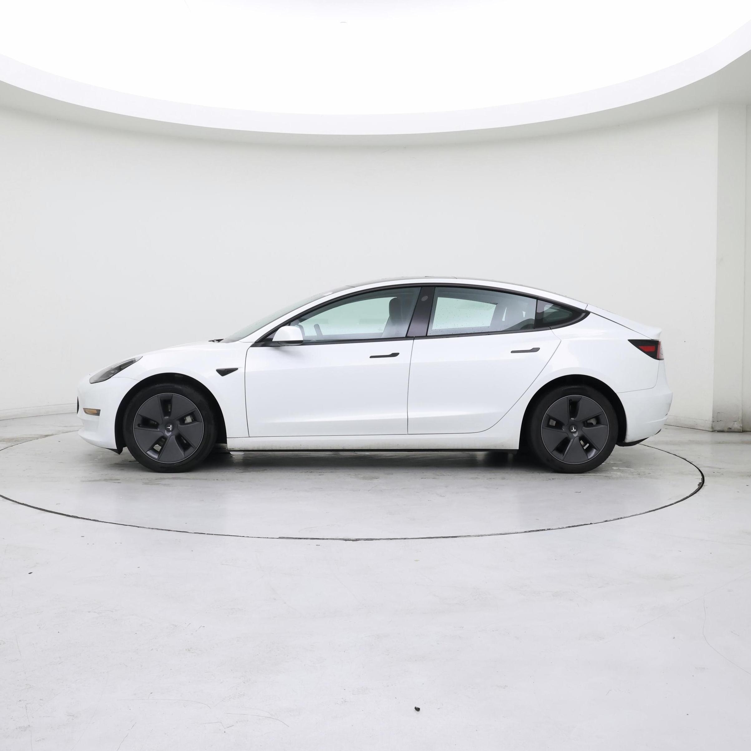 Thumbnail: 2023 Tesla Model 3 - 3