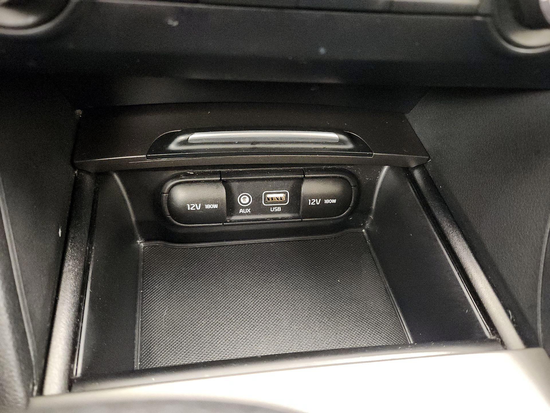 Thumbnail: 2019 Kia Optima - 18