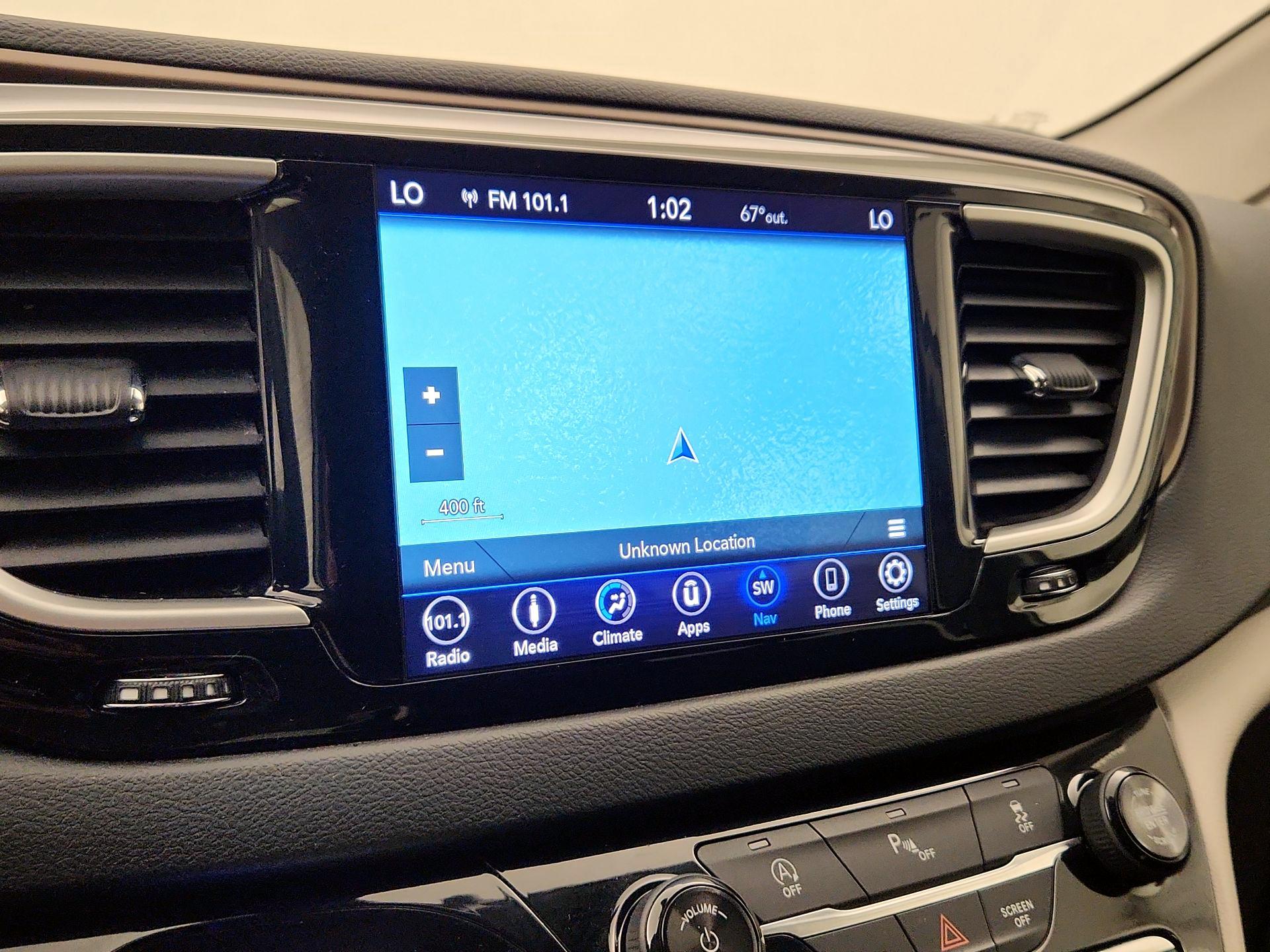 Thumbnail: 2018 Chrysler Pacifica - 14