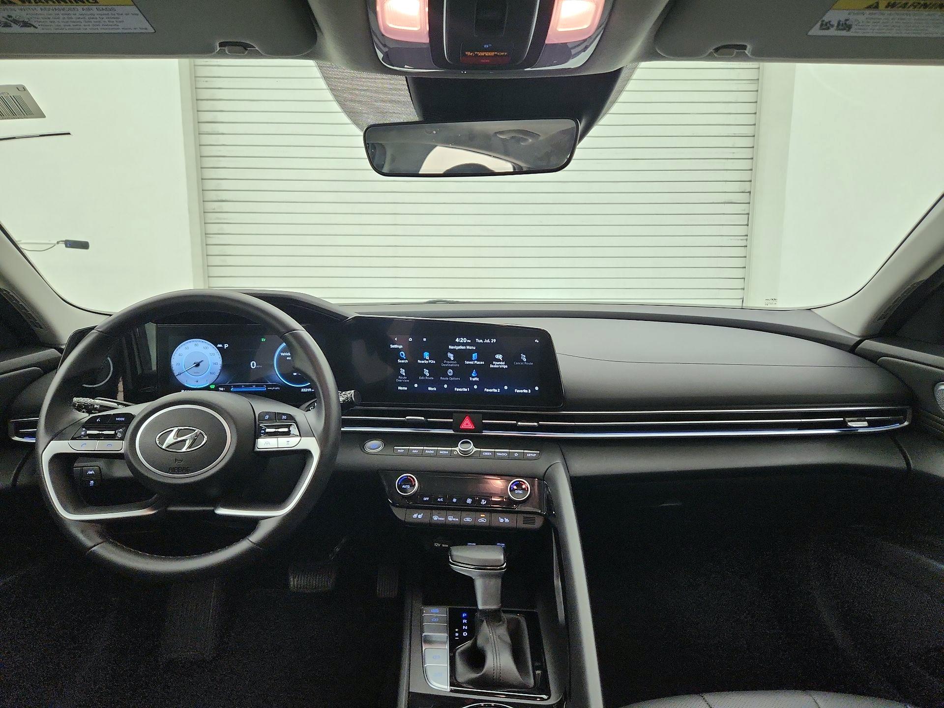 Thumbnail: 2023 Hyundai Elantra - 9