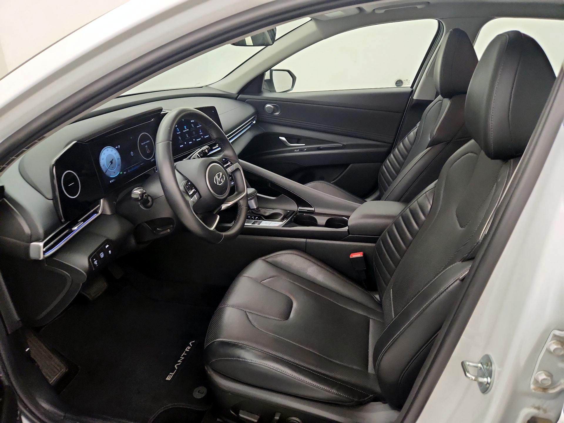 Thumbnail: 2023 Hyundai Elantra - 11
