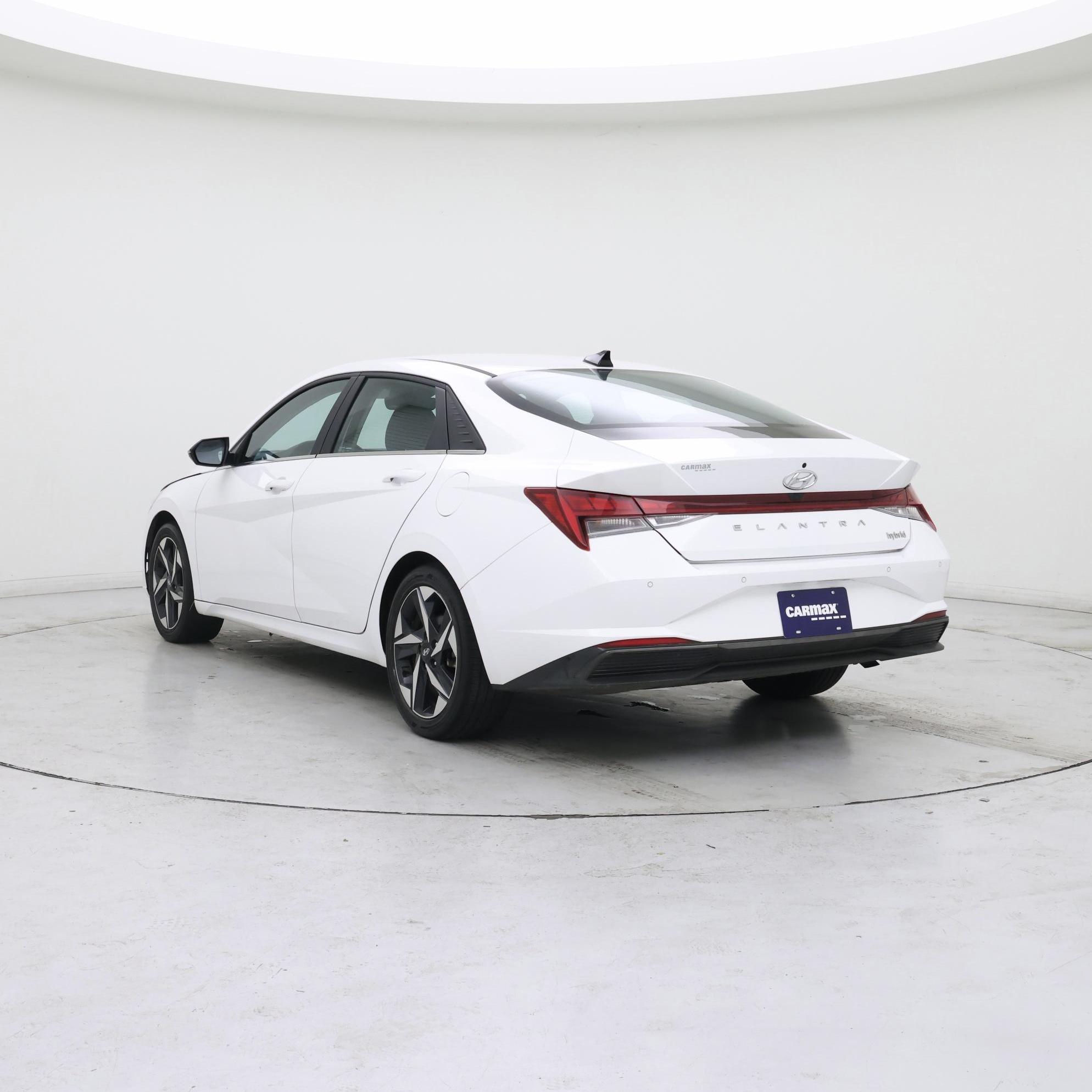 Thumbnail: 2023 Hyundai Elantra - 2