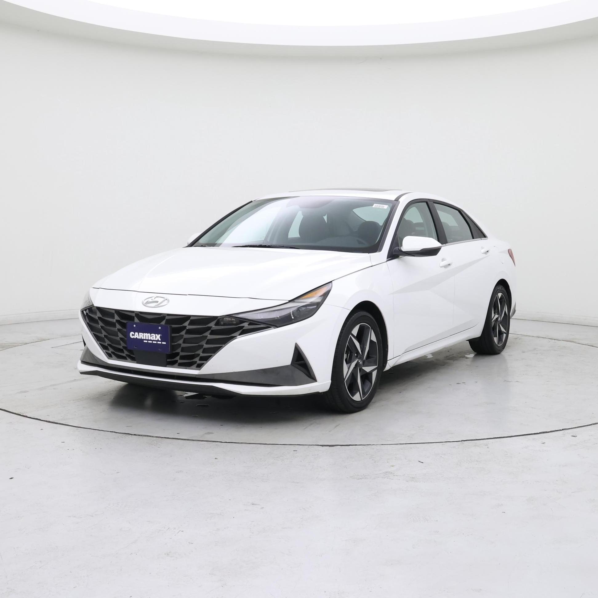 Thumbnail: 2023 Hyundai Elantra - 4