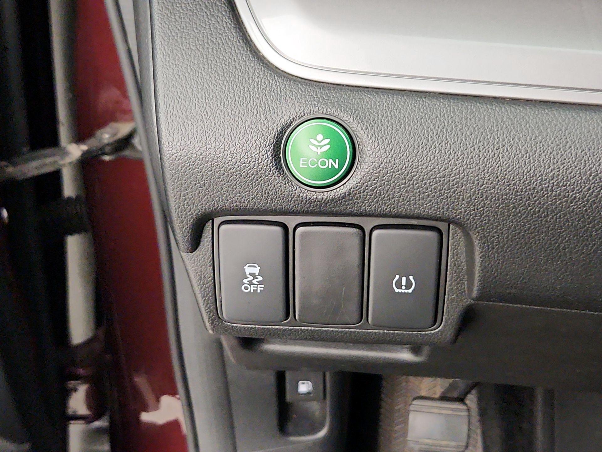 Thumbnail: 2015 Honda CR-V - 13