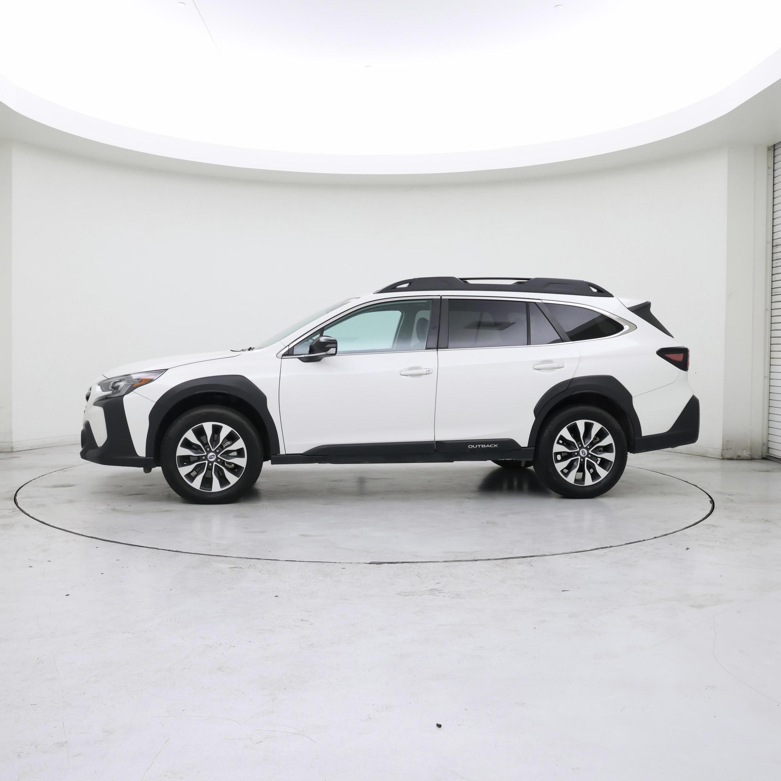 Thumbnail: 2023 Subaru Outback - 3
