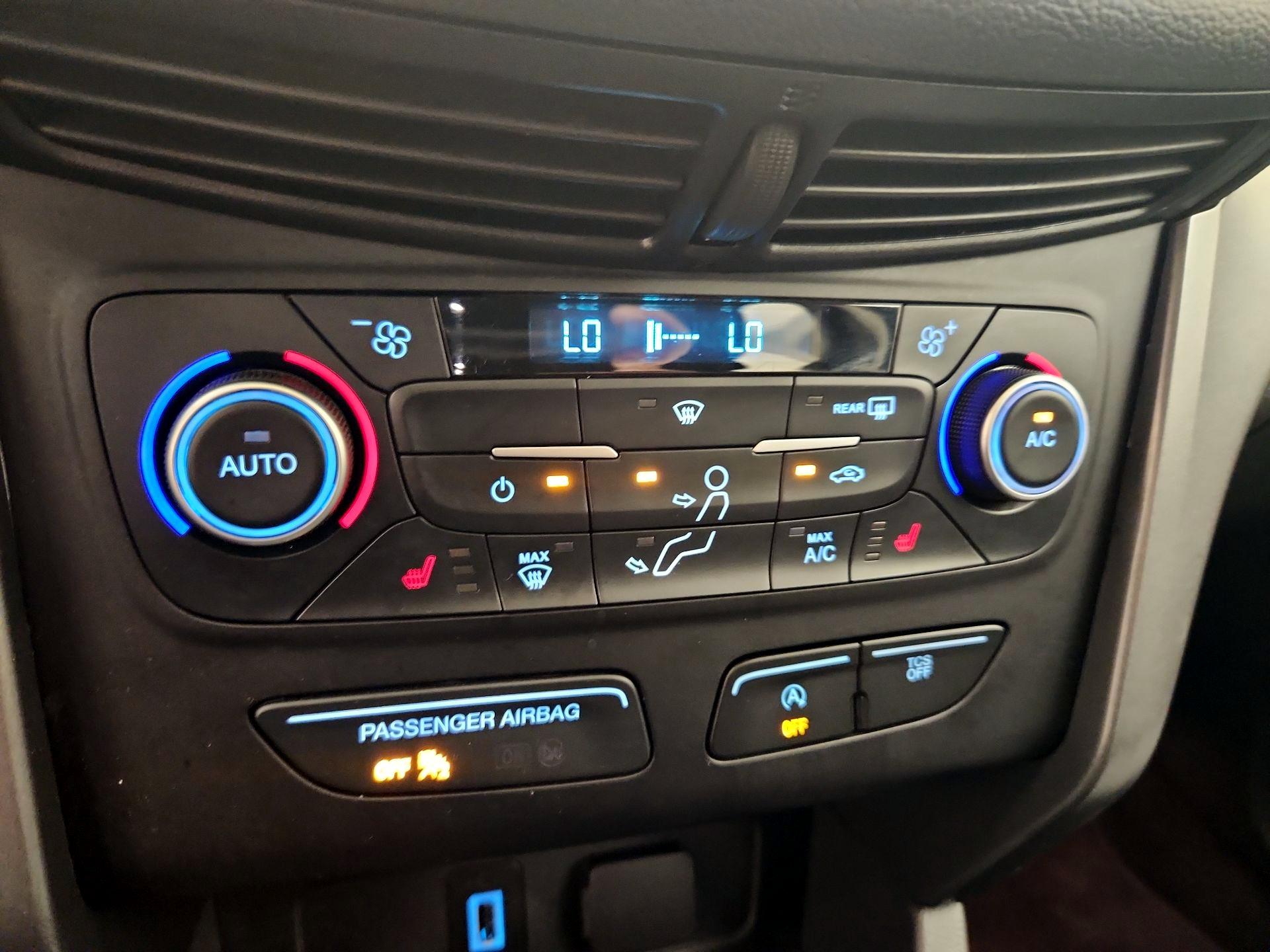 Thumbnail: 2018 Ford Escape - 16