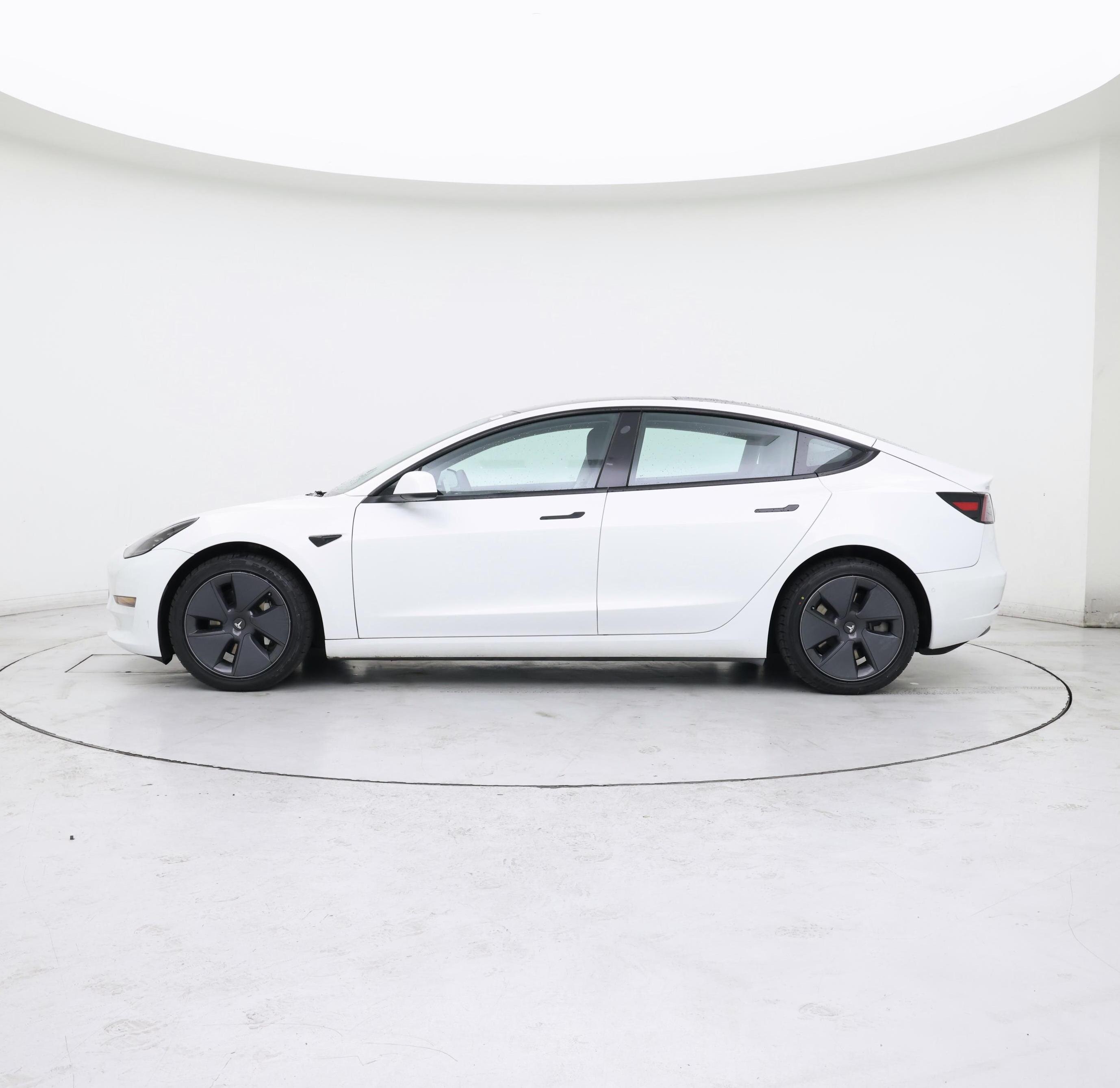 Thumbnail: 2022 Tesla Model 3 - 3