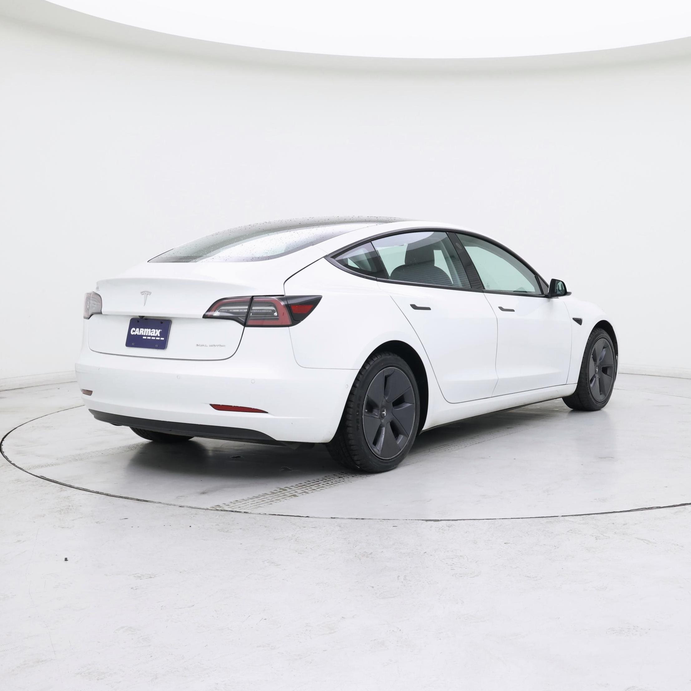 Thumbnail: 2022 Tesla Model 3 - 8