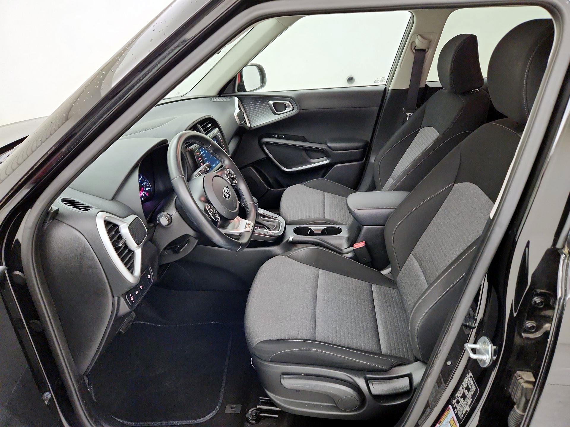 Thumbnail: 2020 Kia Soul - 11