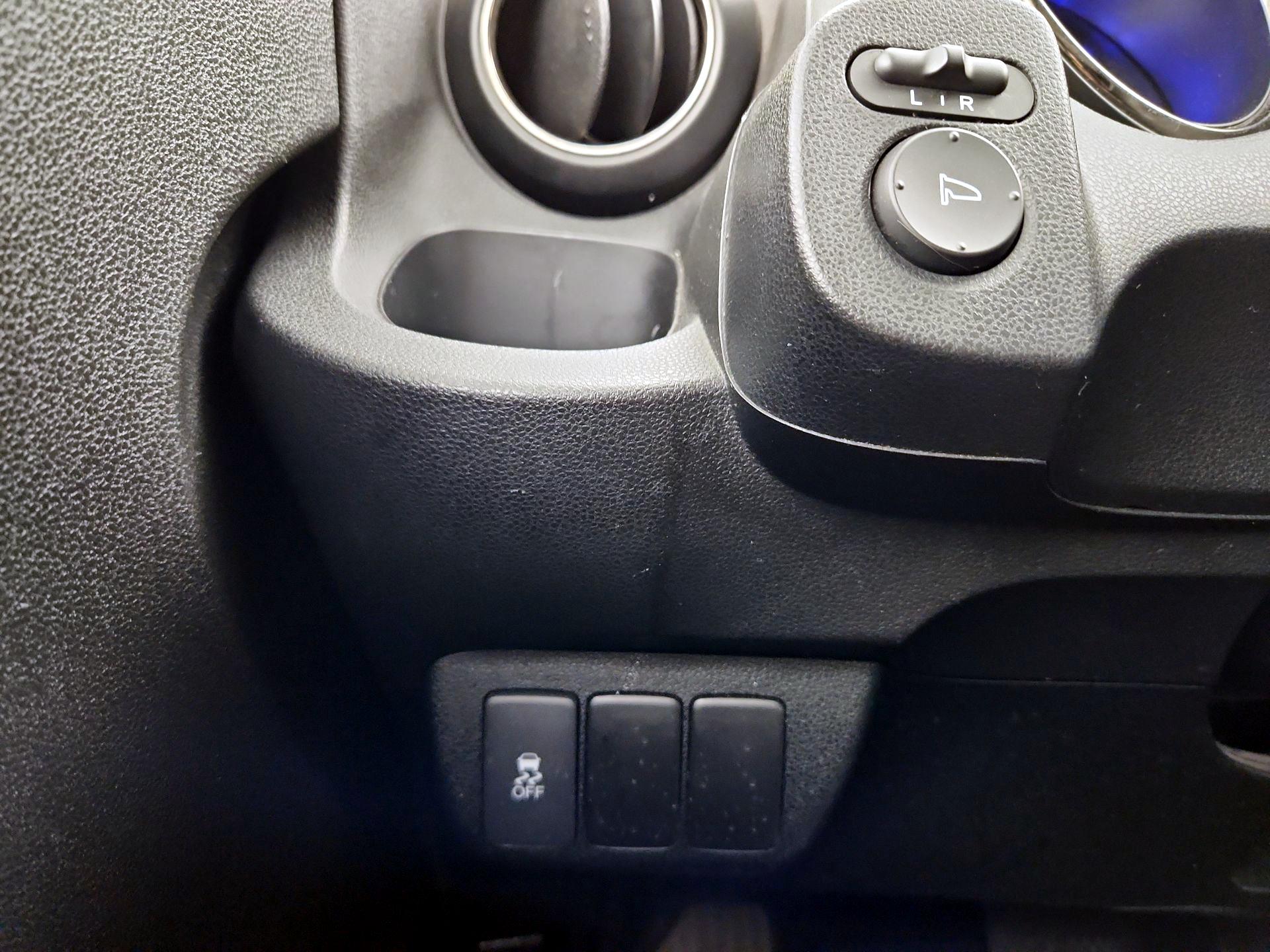 Thumbnail: 2013 Honda Fit - 13