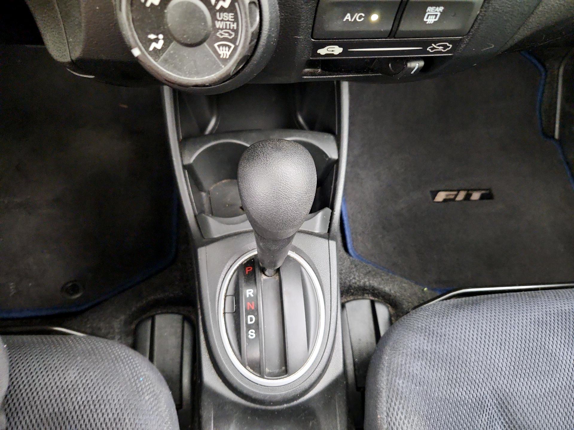 Thumbnail: 2013 Honda Fit - 17