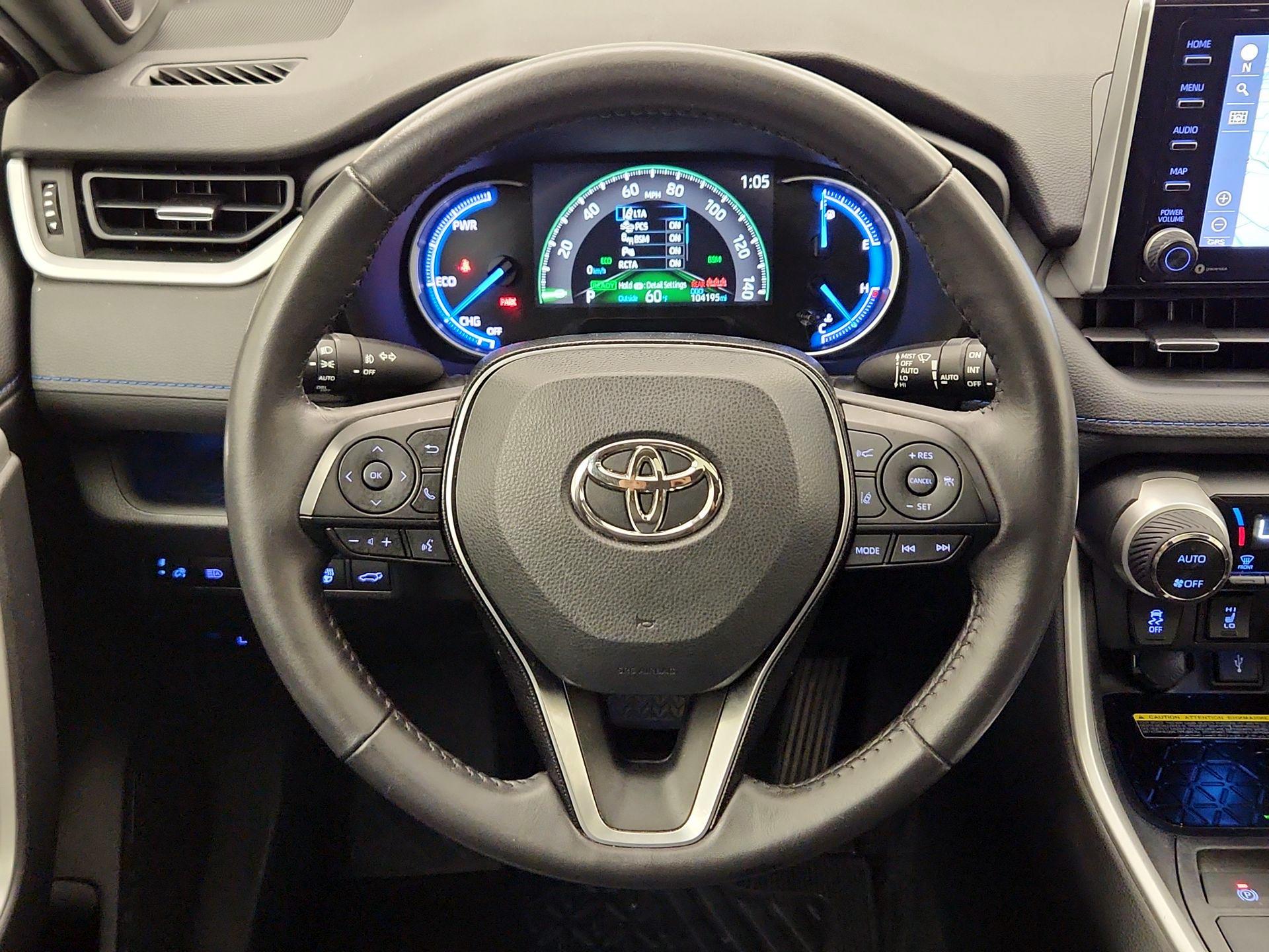 Thumbnail: 2020 Toyota RAV4 - 10