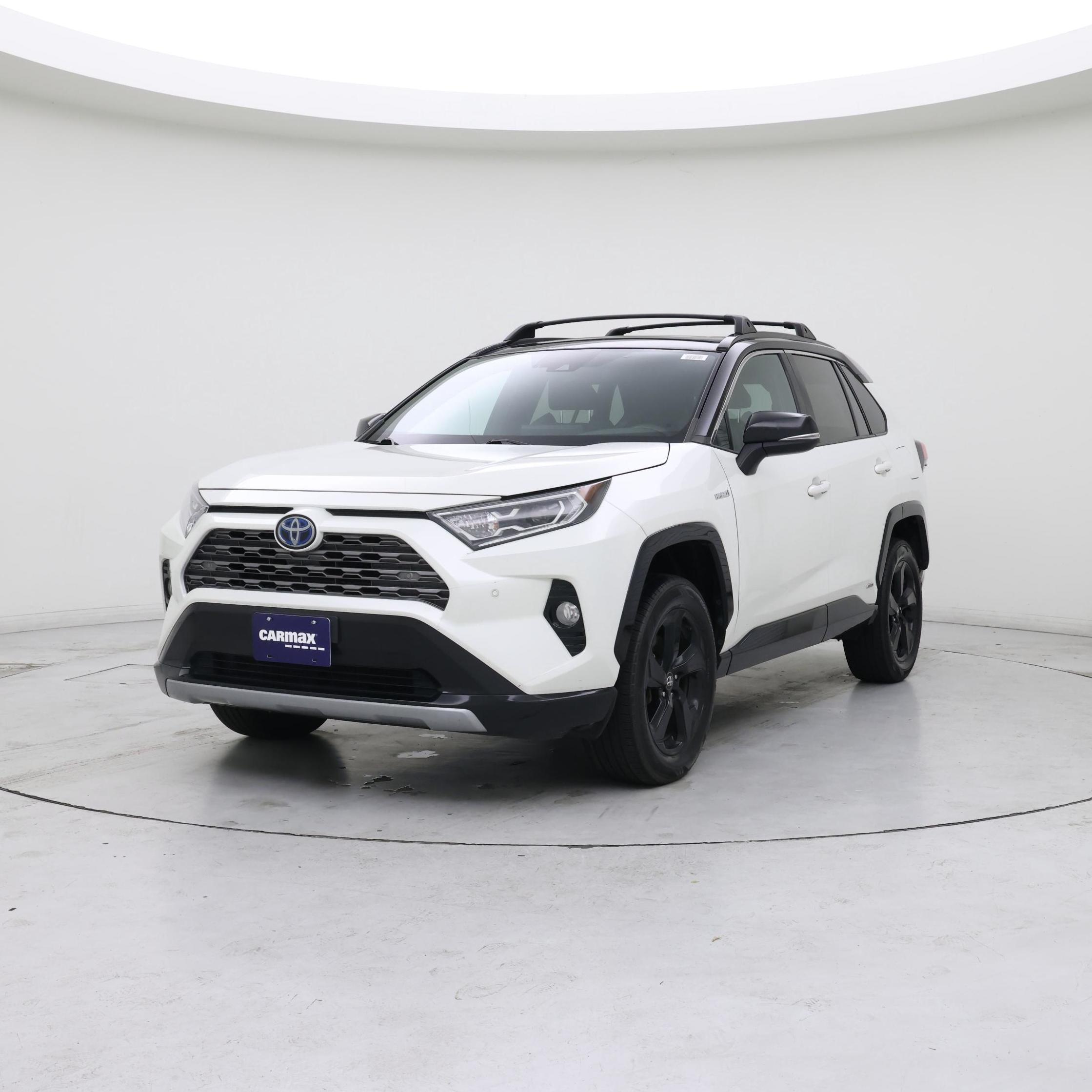 Thumbnail: 2020 Toyota RAV4 - 4