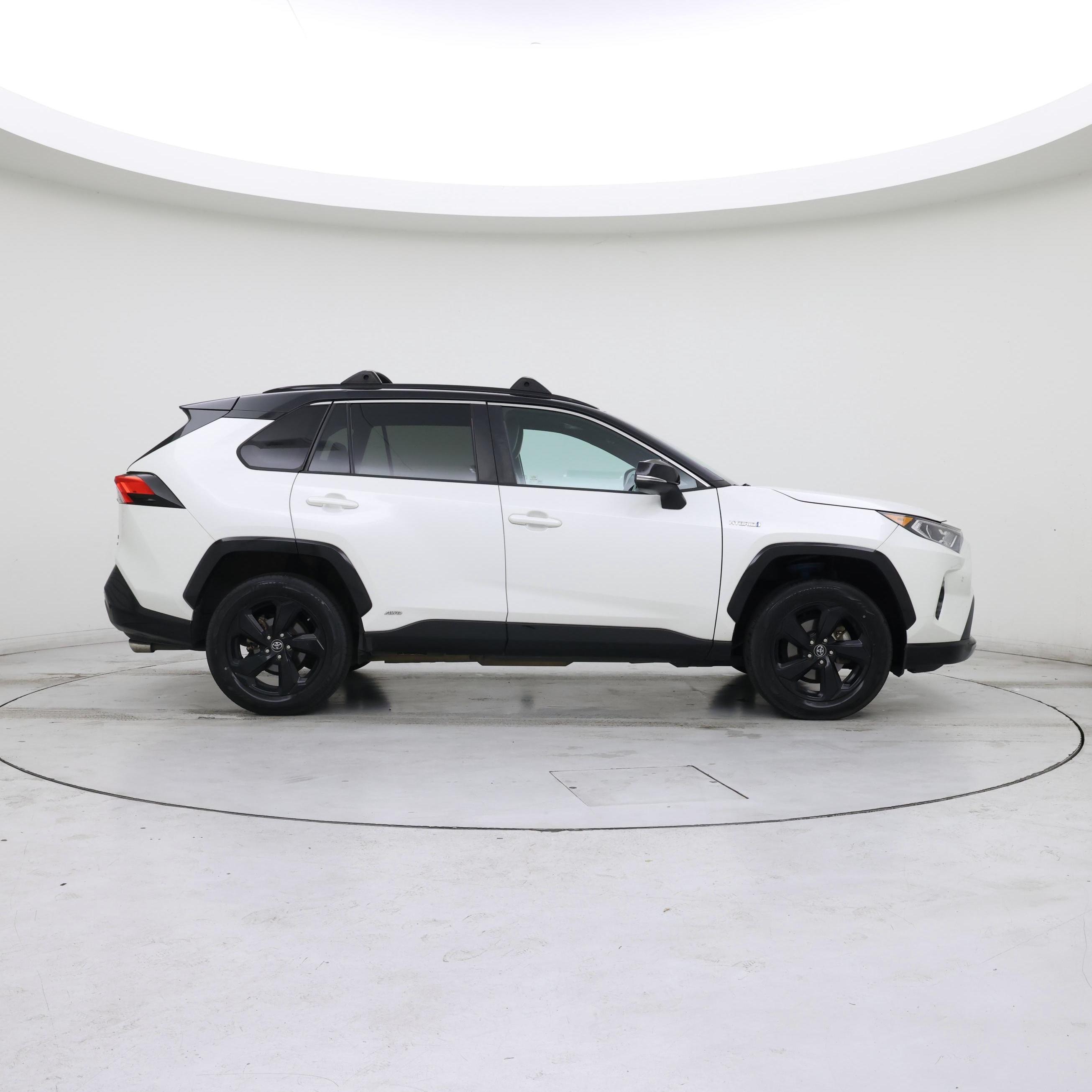 Thumbnail: 2020 Toyota RAV4 - 7