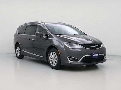 Black 2019 Chrysler Pacifica Touring L
