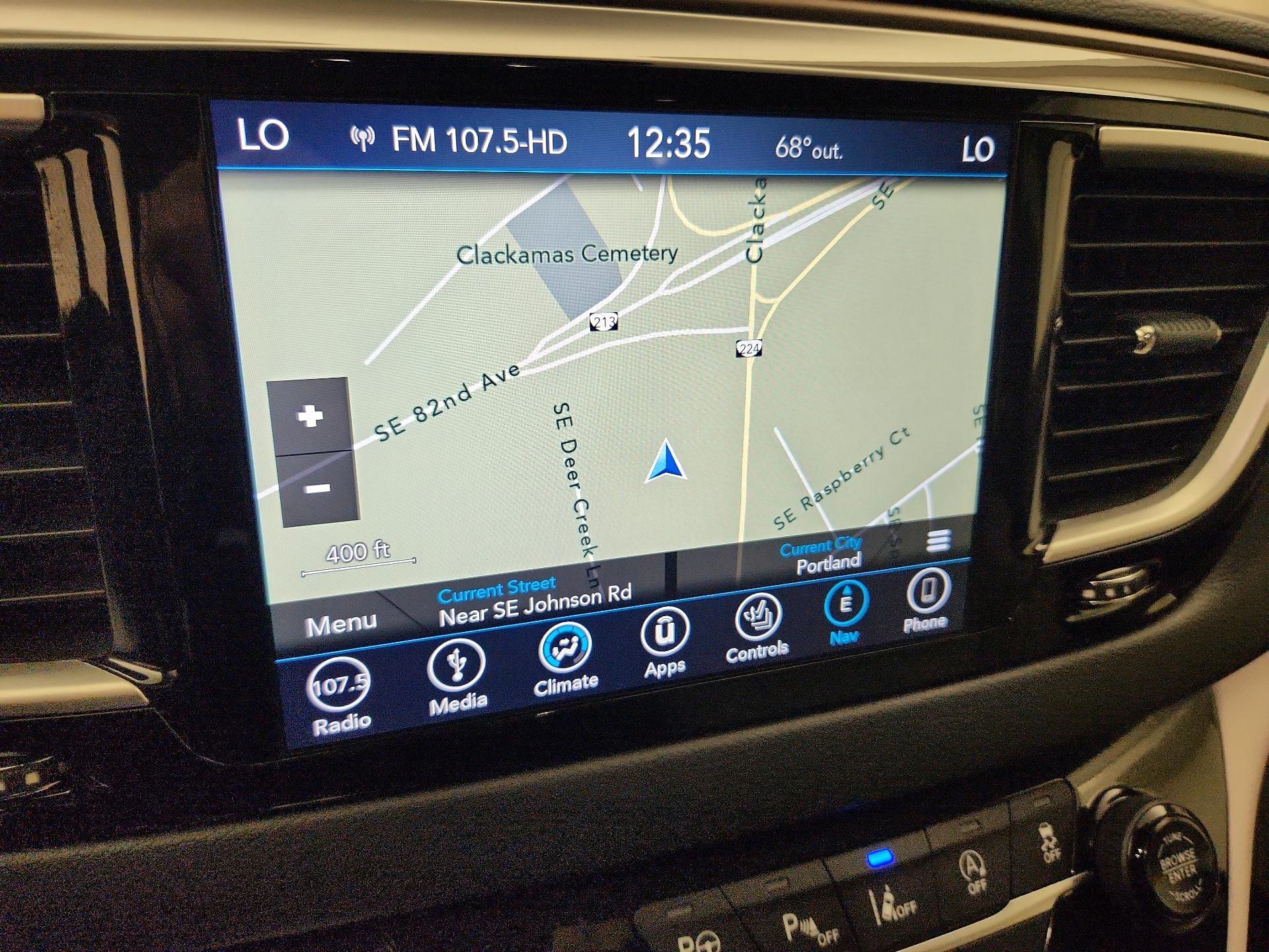 Thumbnail: 2019 Chrysler Pacifica - 14
