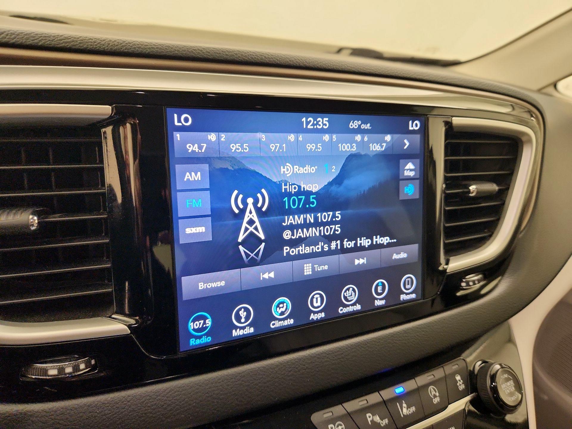 Thumbnail: 2019 Chrysler Pacifica - 16