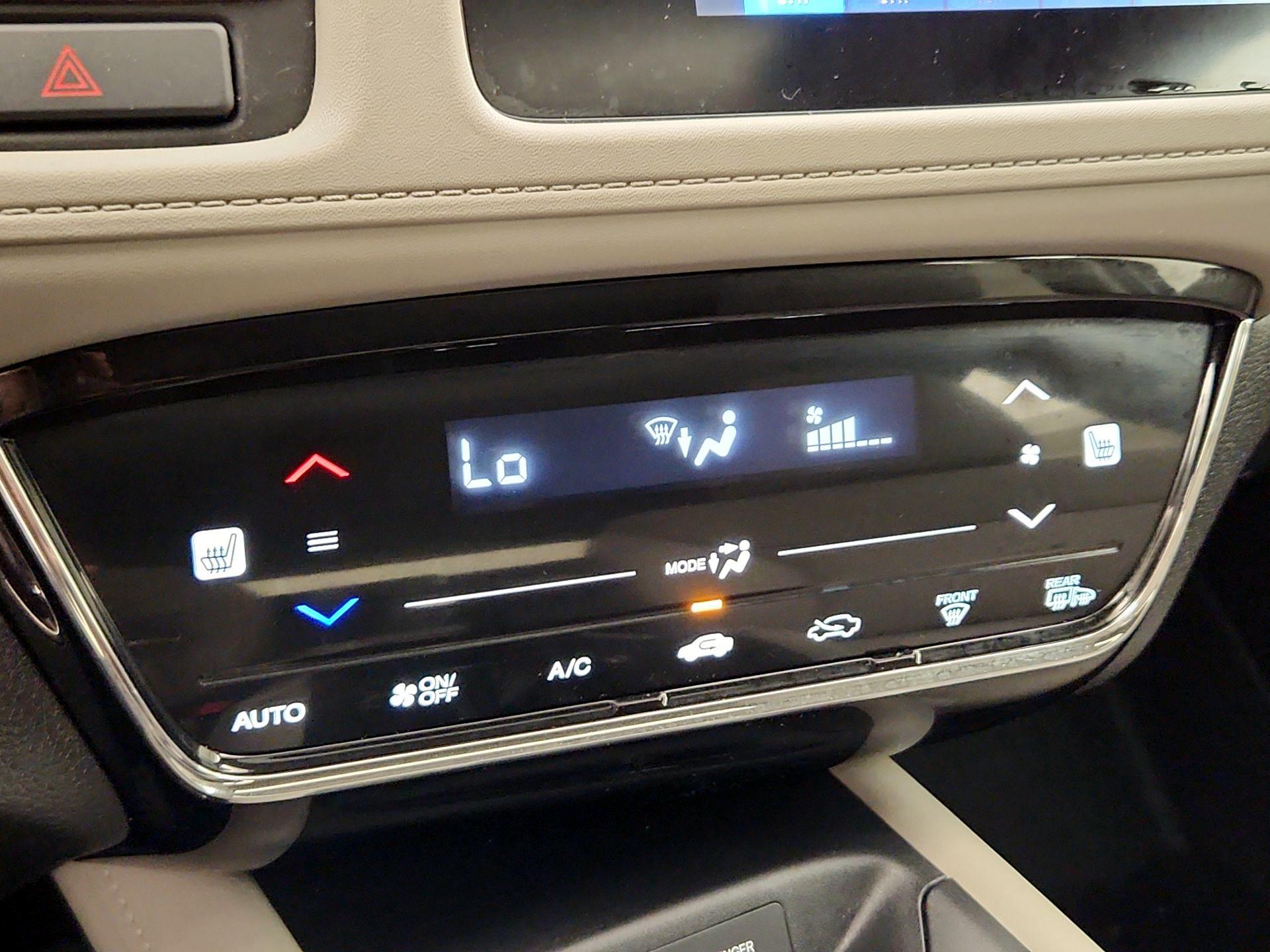 Thumbnail: 2016 Honda HR-V - 16