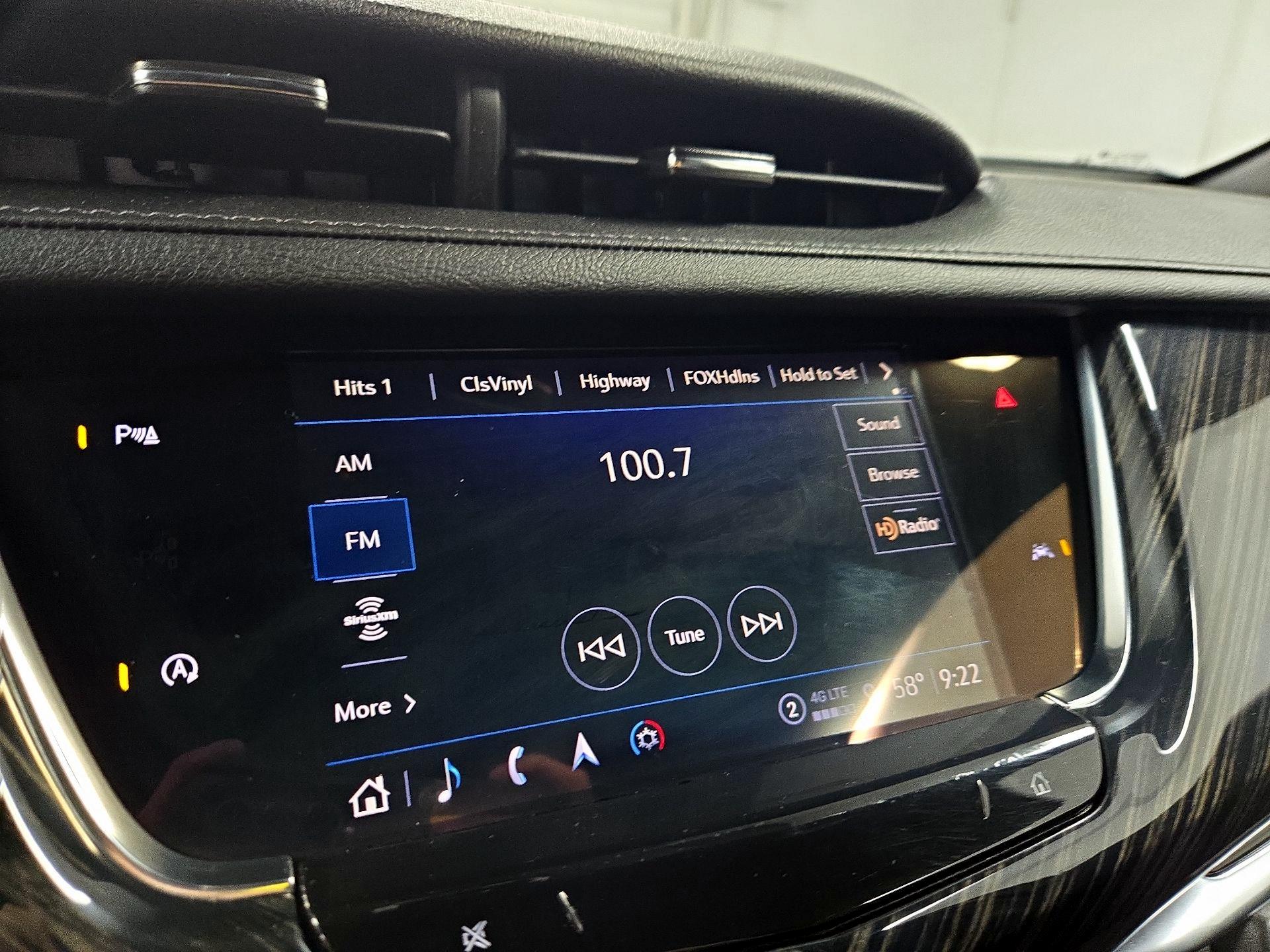 Thumbnail: 2023 Cadillac XT6 - 16