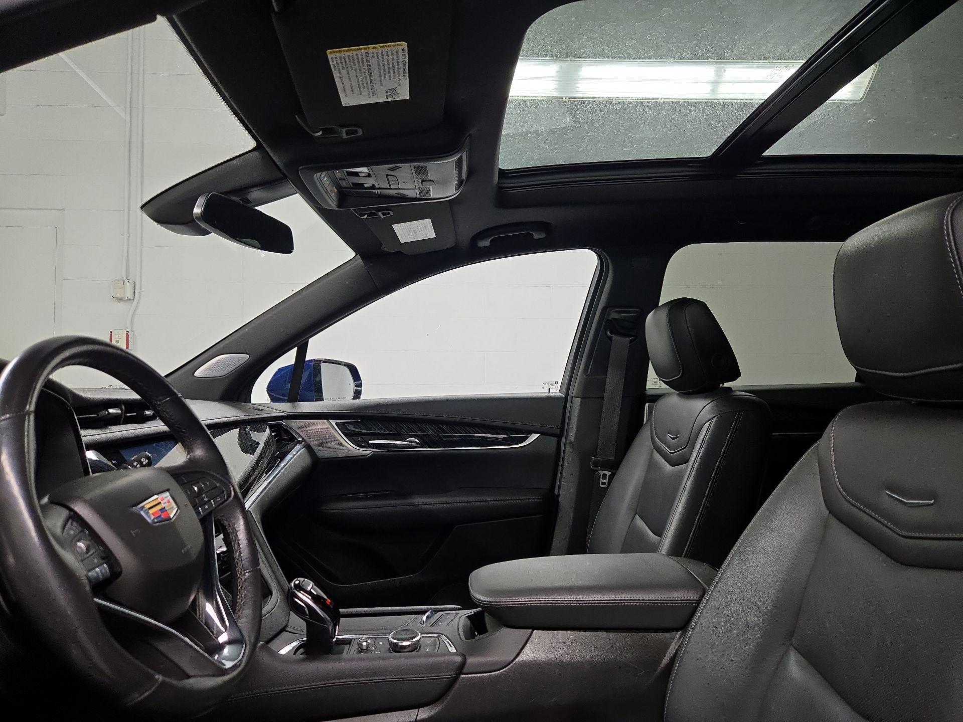 Thumbnail: 2023 Cadillac XT6 - 20