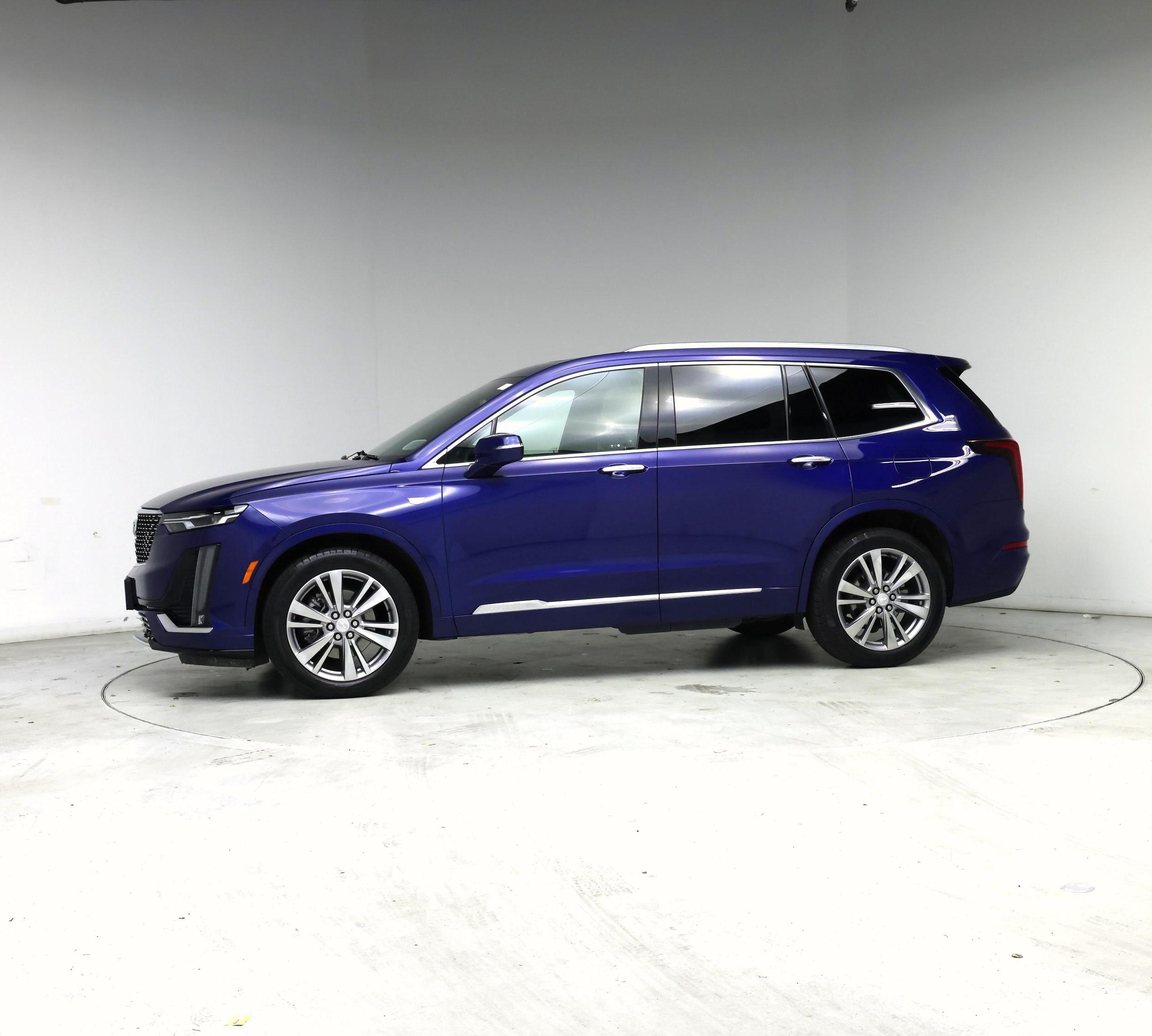 Thumbnail: 2023 Cadillac XT6 - 3