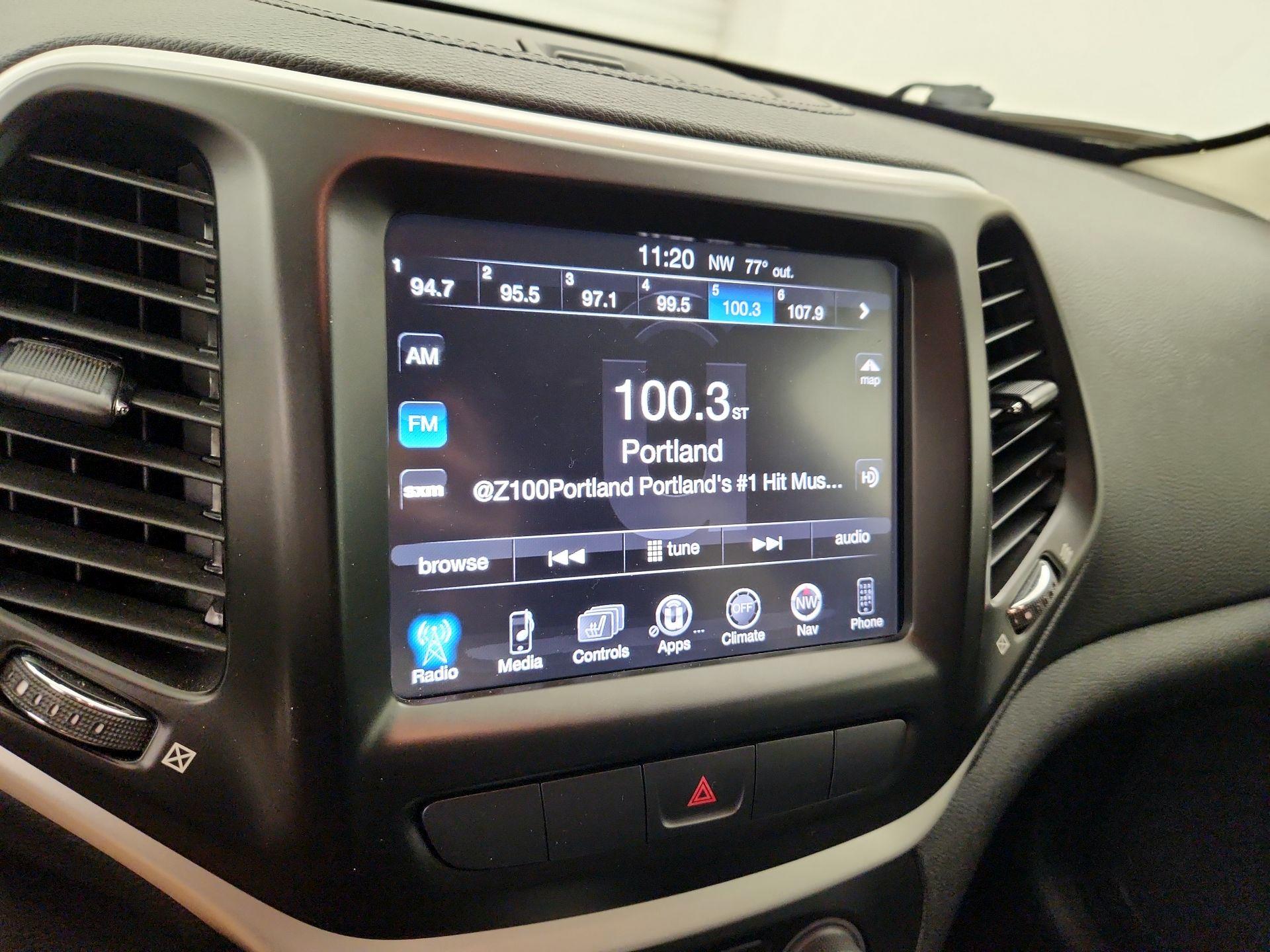 Thumbnail: 2014 Jeep Cherokee - 16