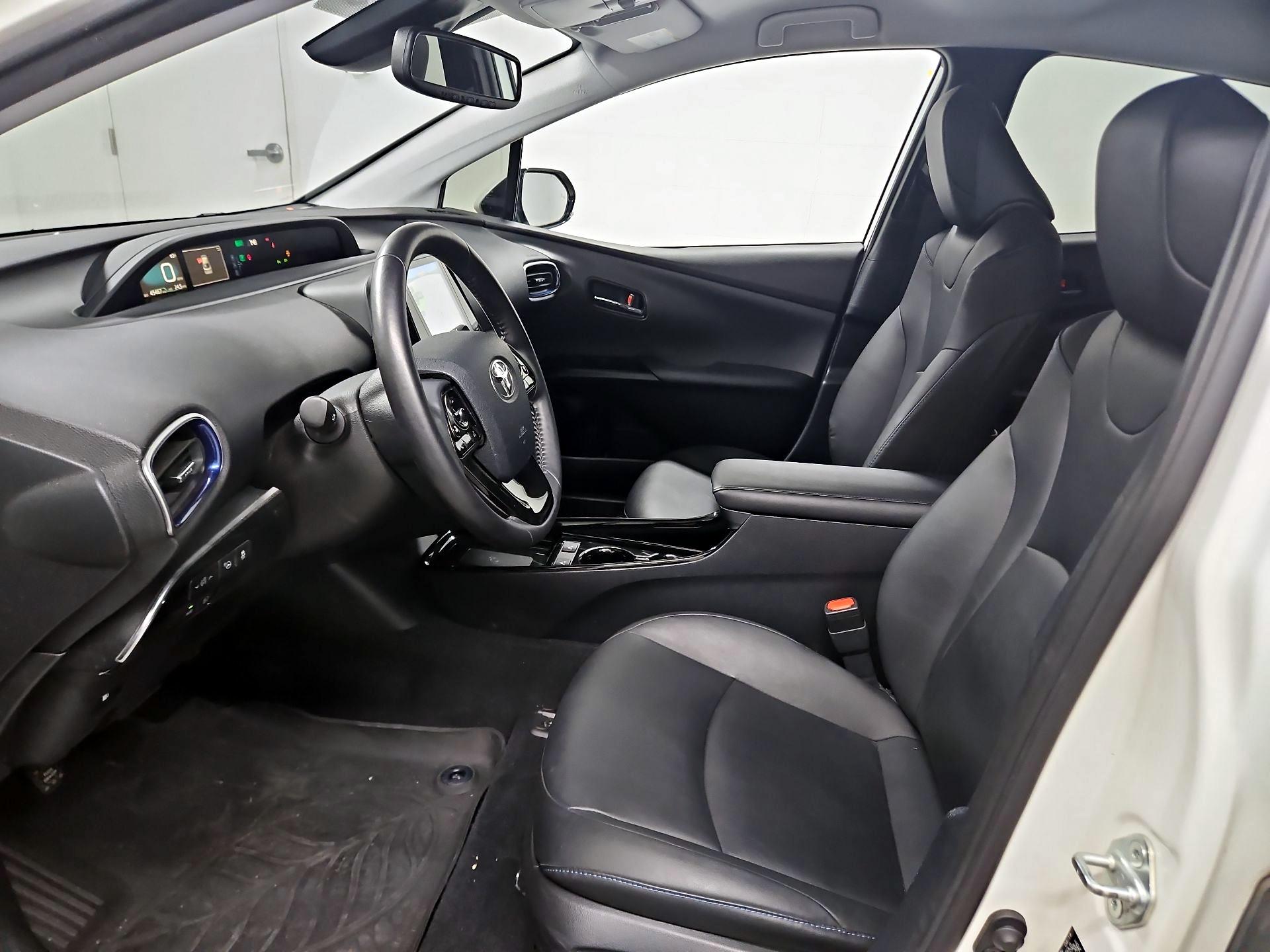 Thumbnail: 2019 Toyota Prius - 11