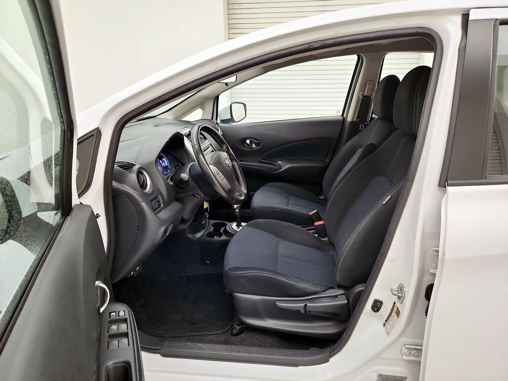 Thumbnail: 2017 Nissan Versa Note - 11