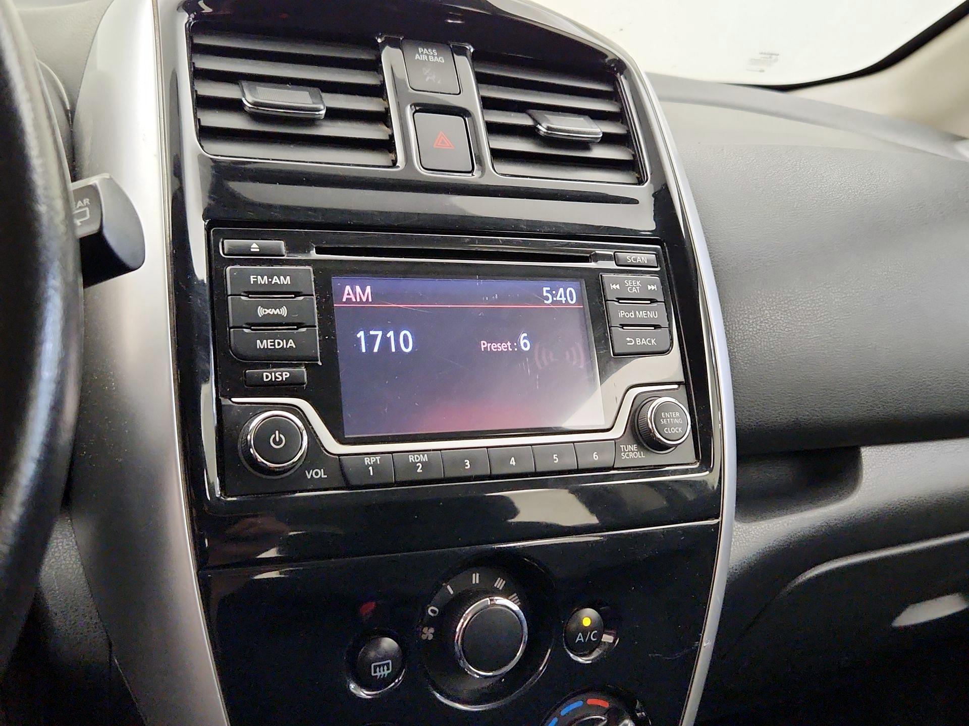 Thumbnail: 2017 Nissan Versa Note - 15