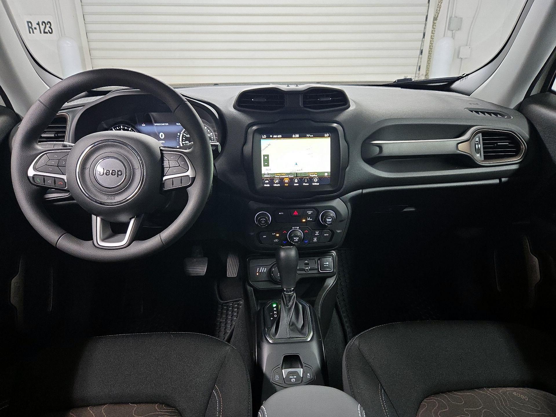 Thumbnail: 2023 Jeep Renegade - 9