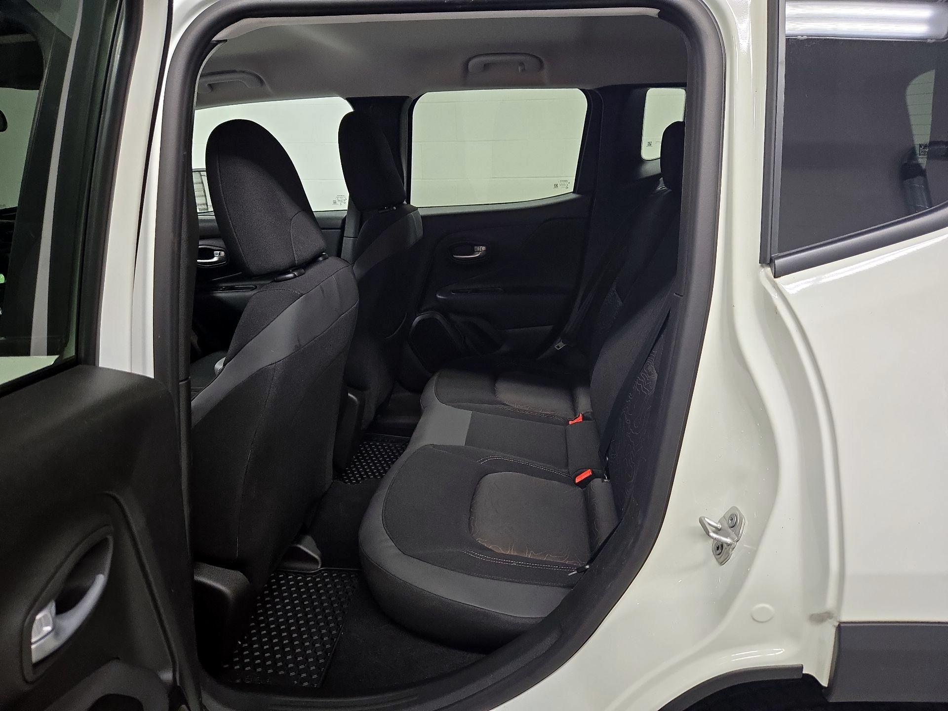 Thumbnail: 2023 Jeep Renegade - 20