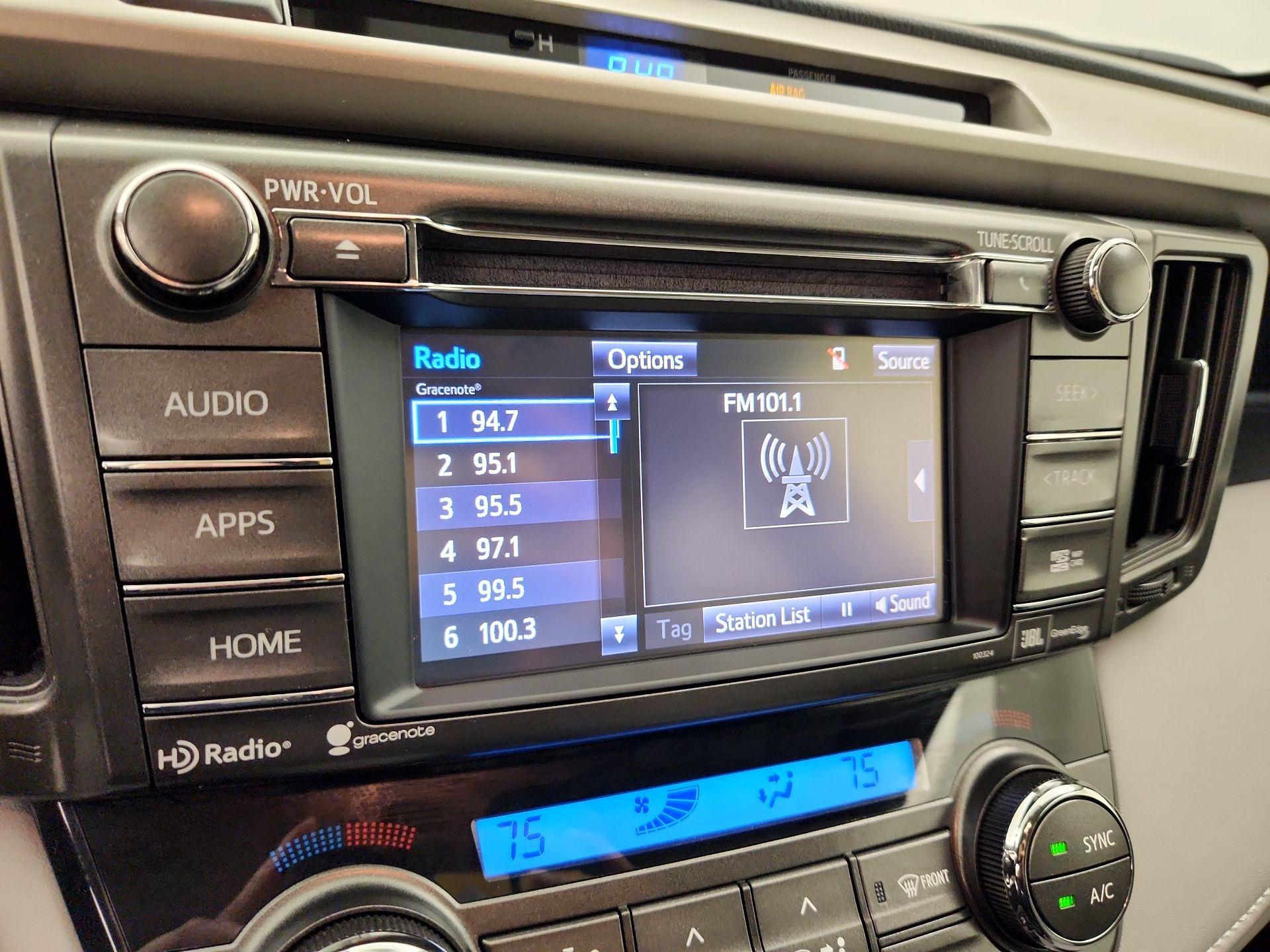Thumbnail: 2014 Toyota RAV4 - 15