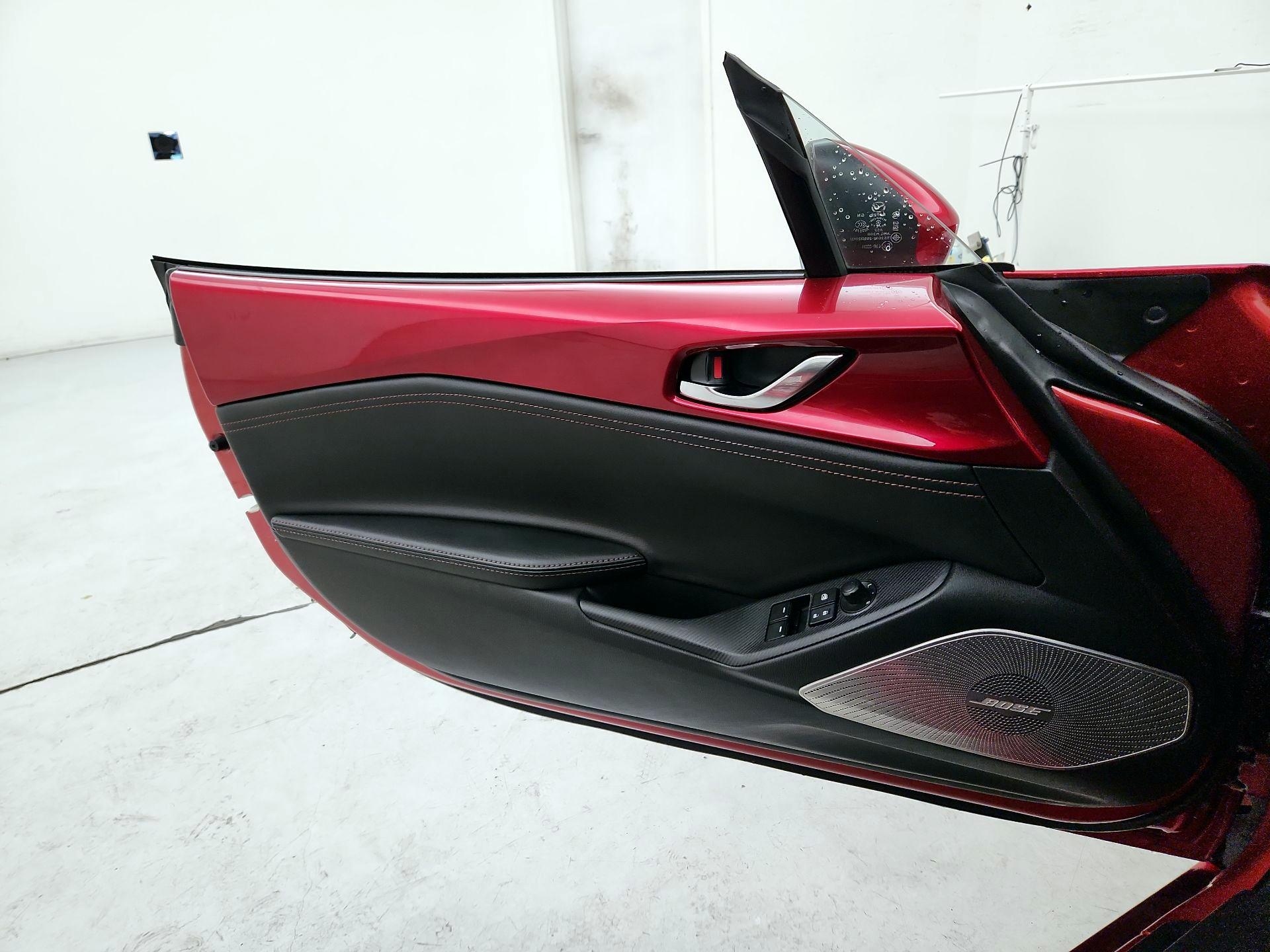 Thumbnail: 2022 Mazda MX-5 Miata - 12