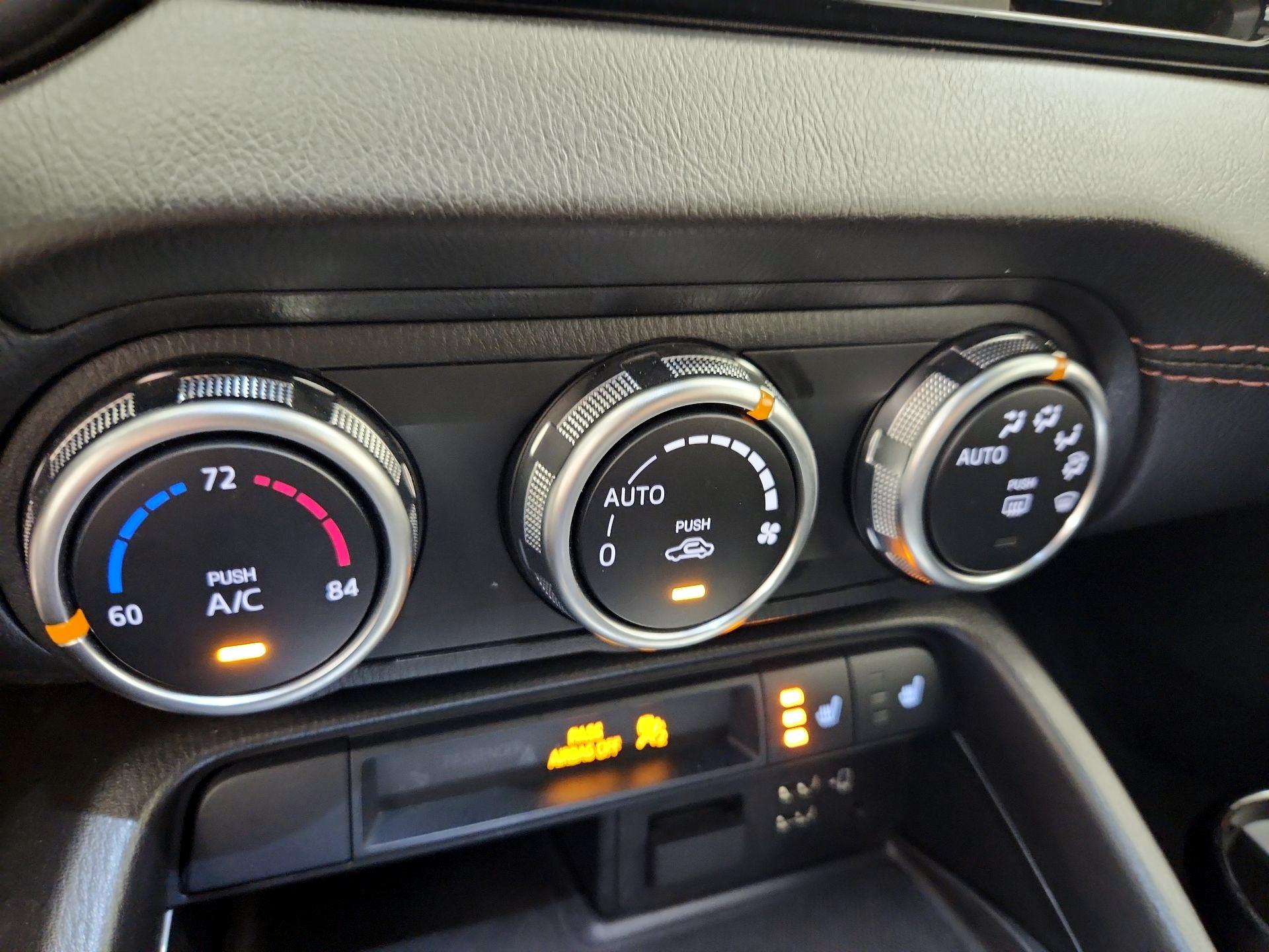 Thumbnail: 2022 Mazda MX-5 Miata - 16