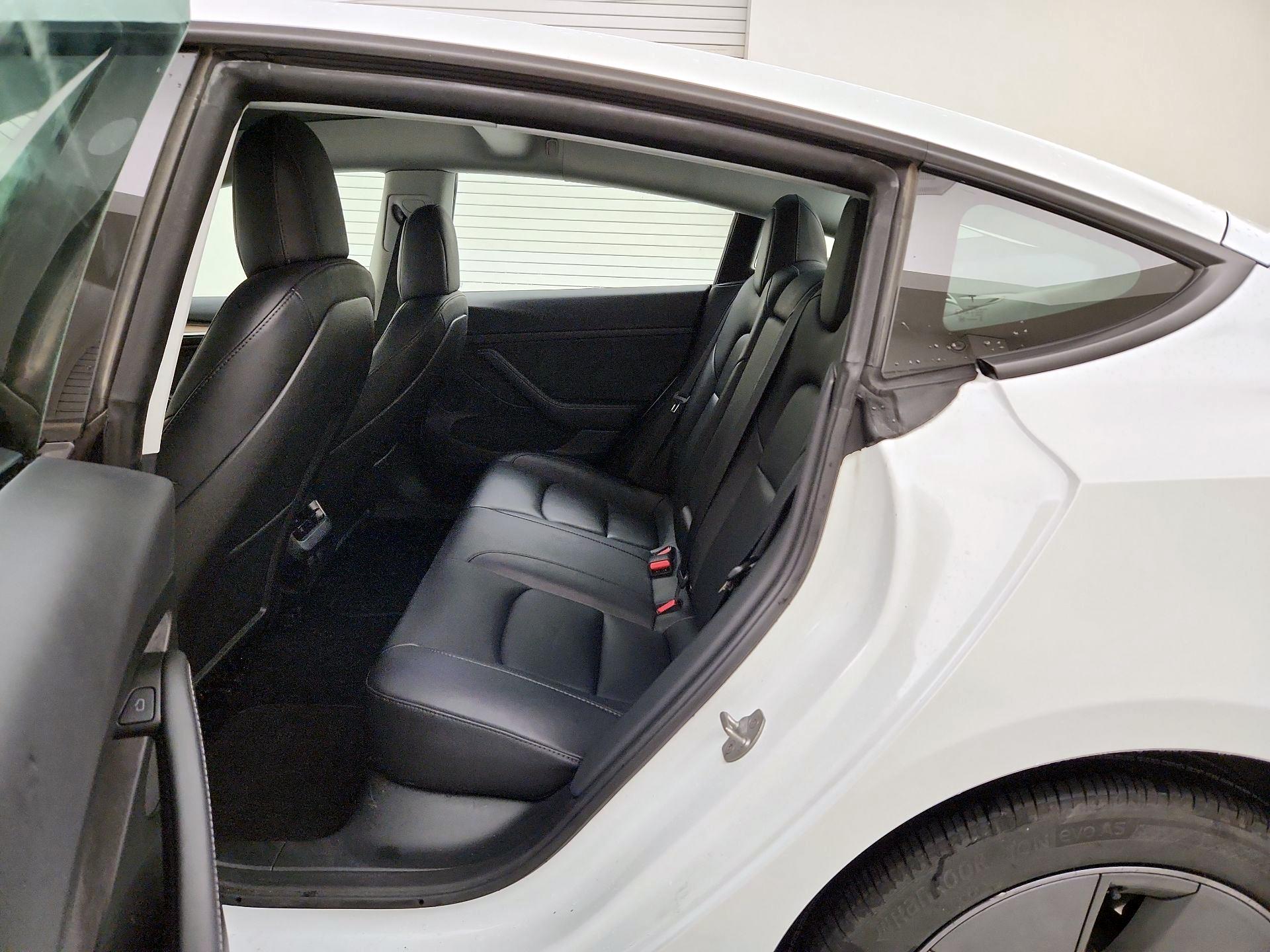 Thumbnail: 2023 Tesla Model 3 - 20