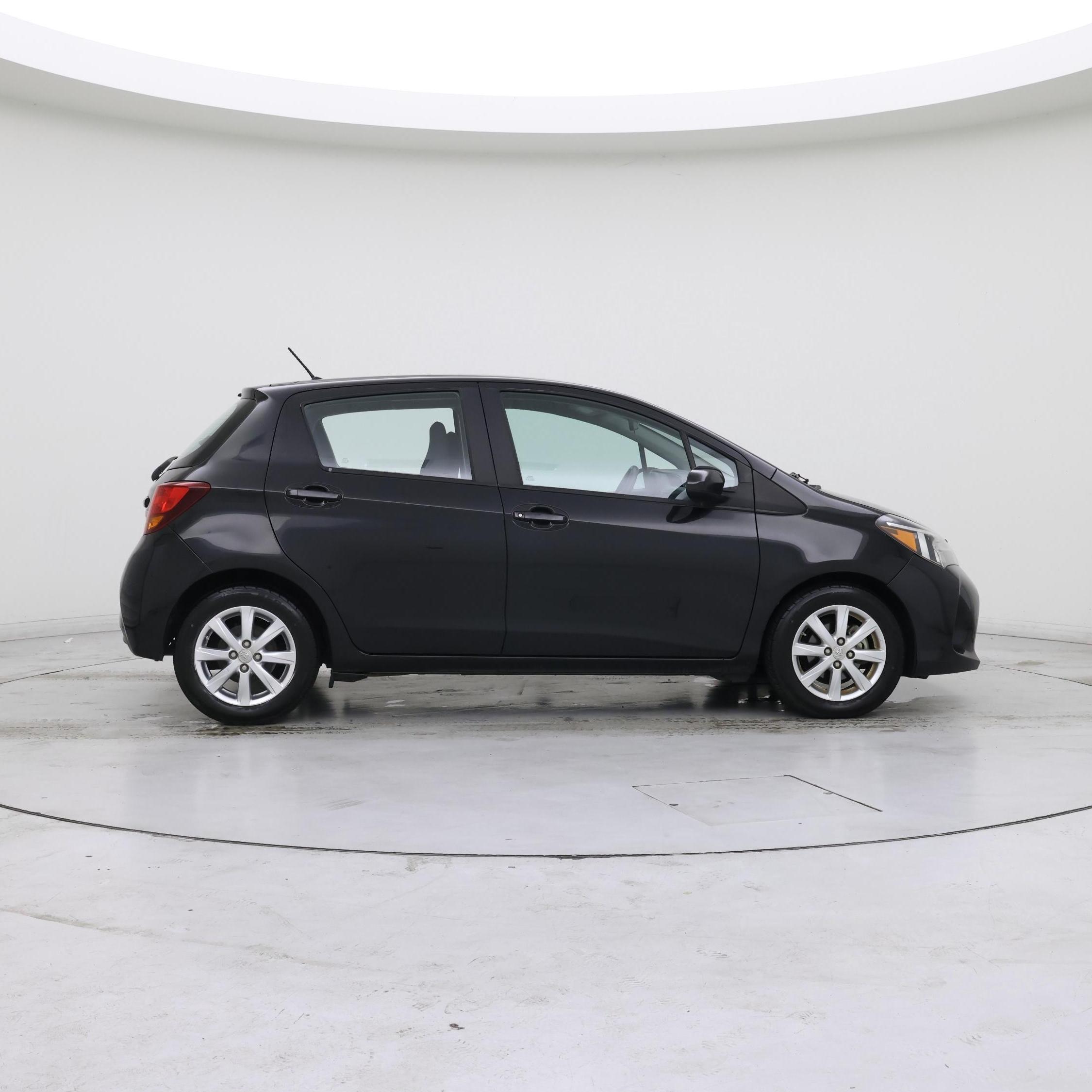 Thumbnail: 2015 Toyota Yaris - 7