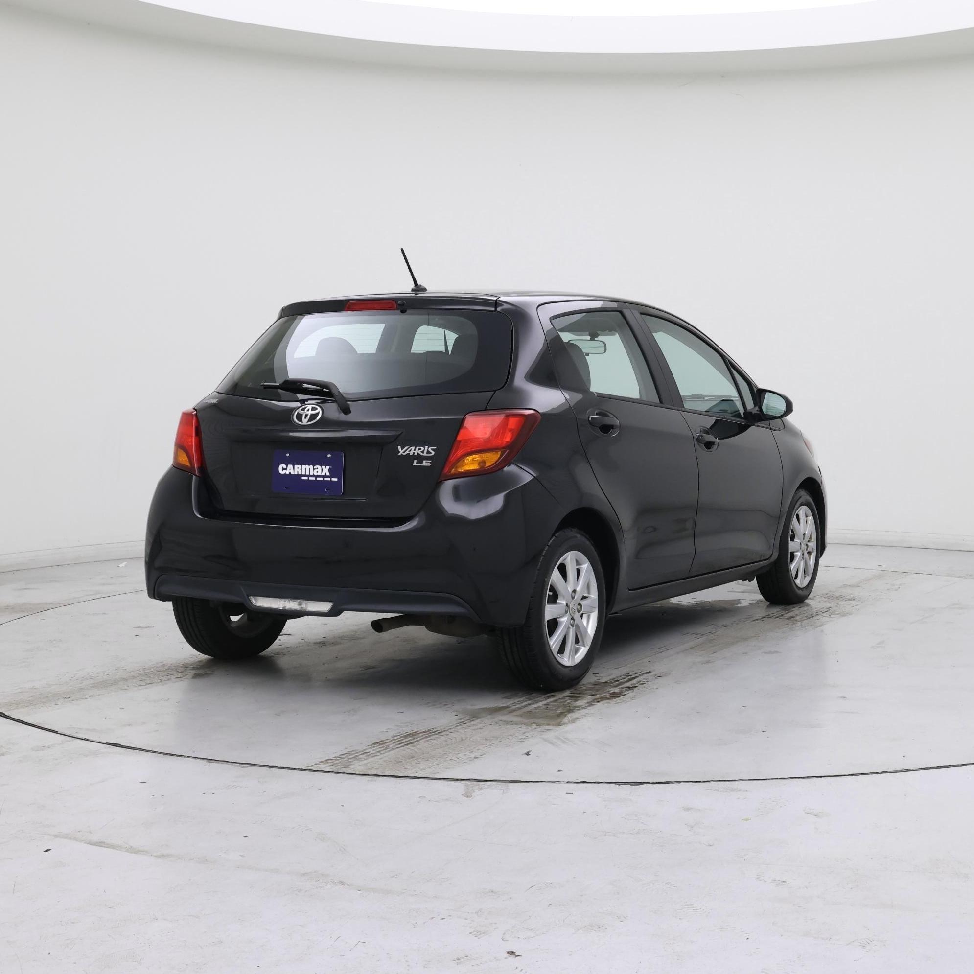 Thumbnail: 2015 Toyota Yaris - 8