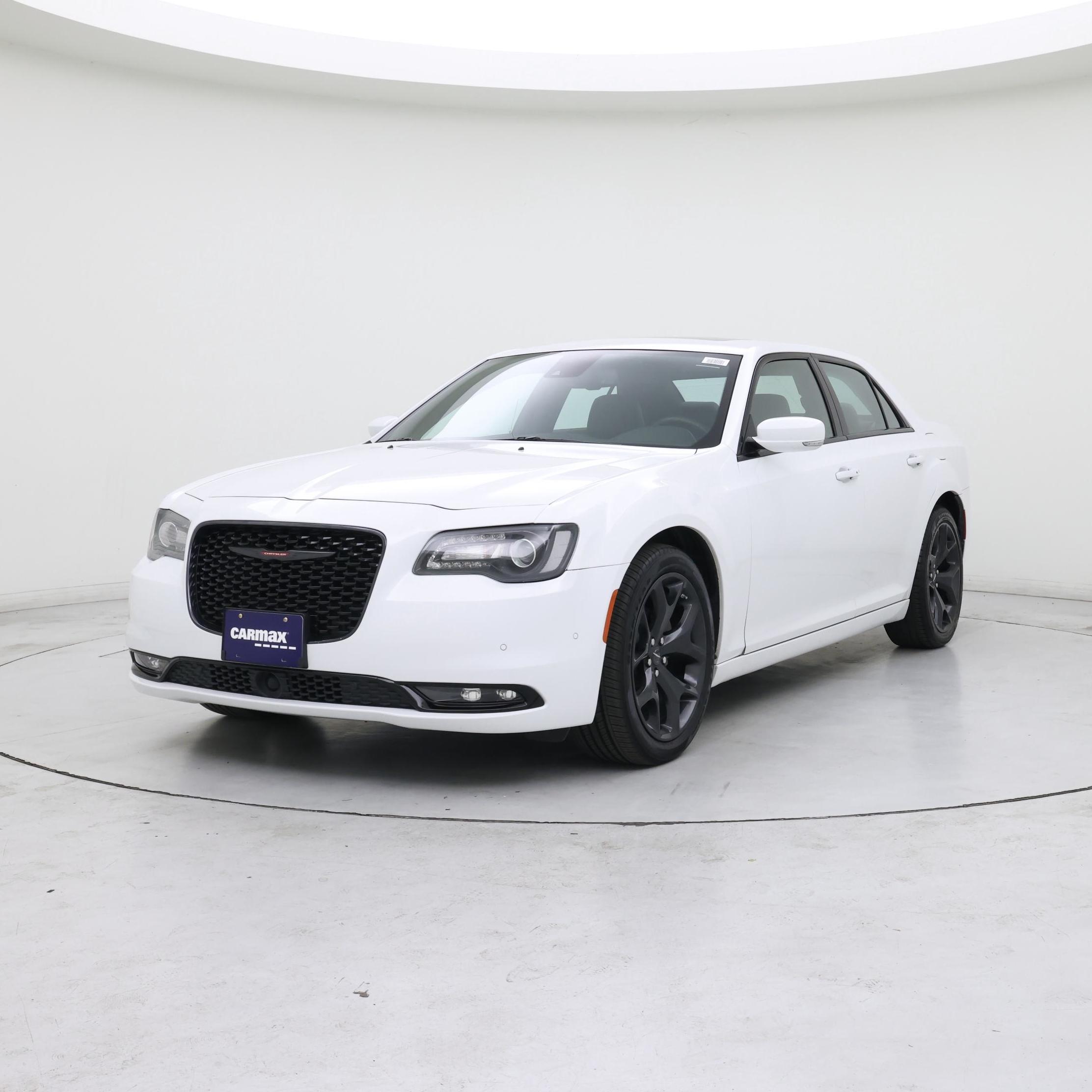 Thumbnail: 2022 Chrysler 300 - 4