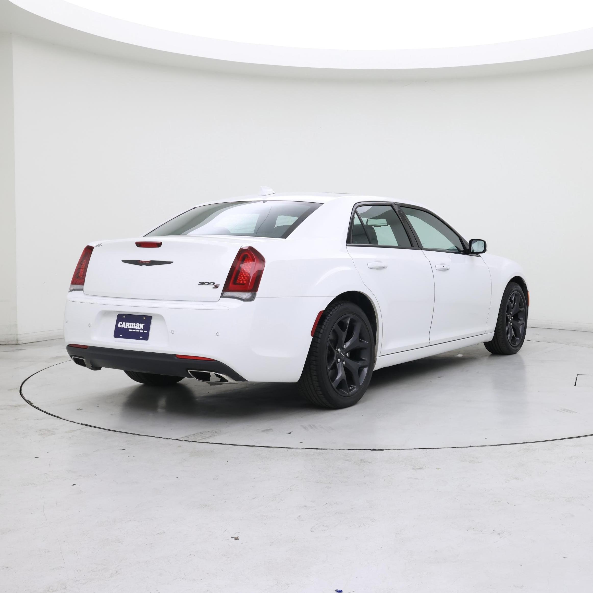 Thumbnail: 2022 Chrysler 300 - 8
