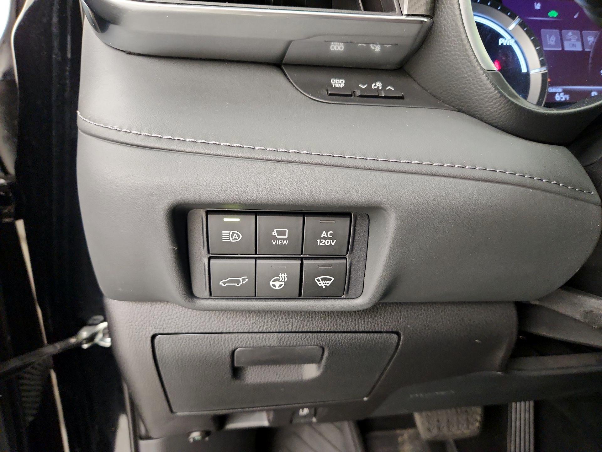 Thumbnail: 2021 Toyota Highlander - 13