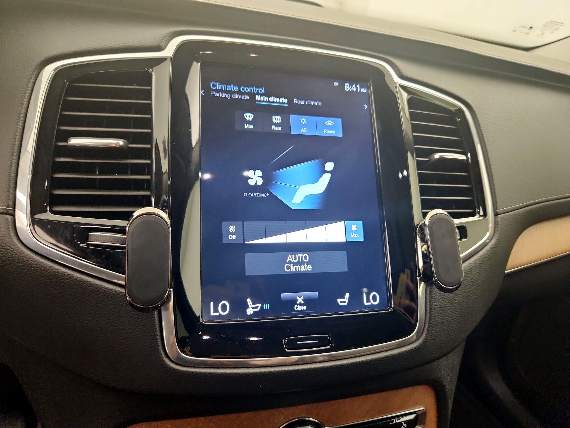 Thumbnail: 2018 Volvo XC90 - 17