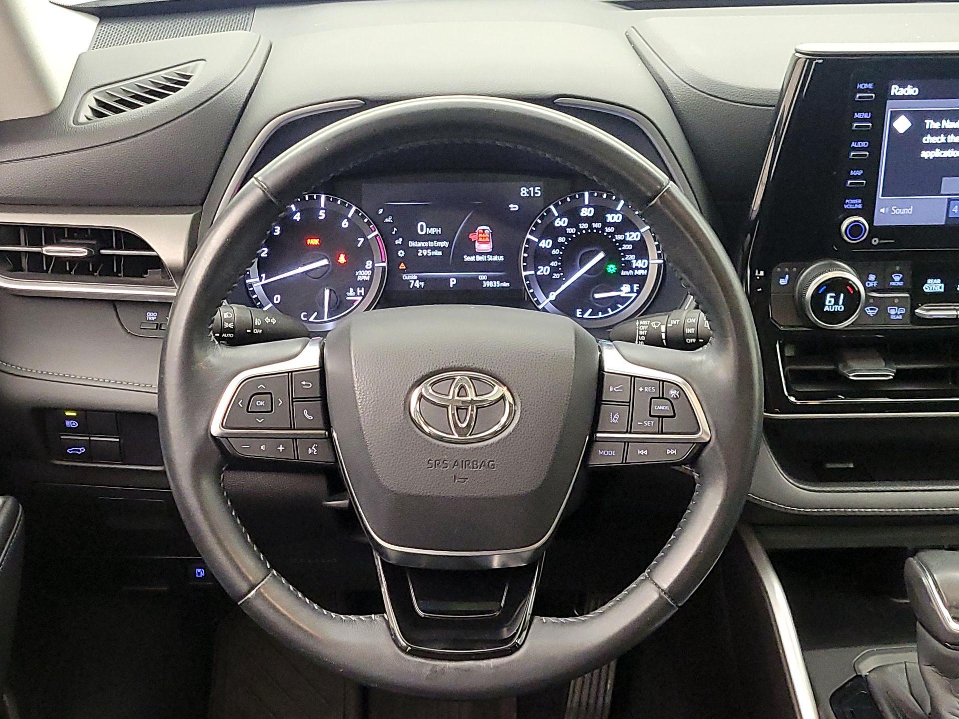 Thumbnail: 2020 Toyota Highlander - 10