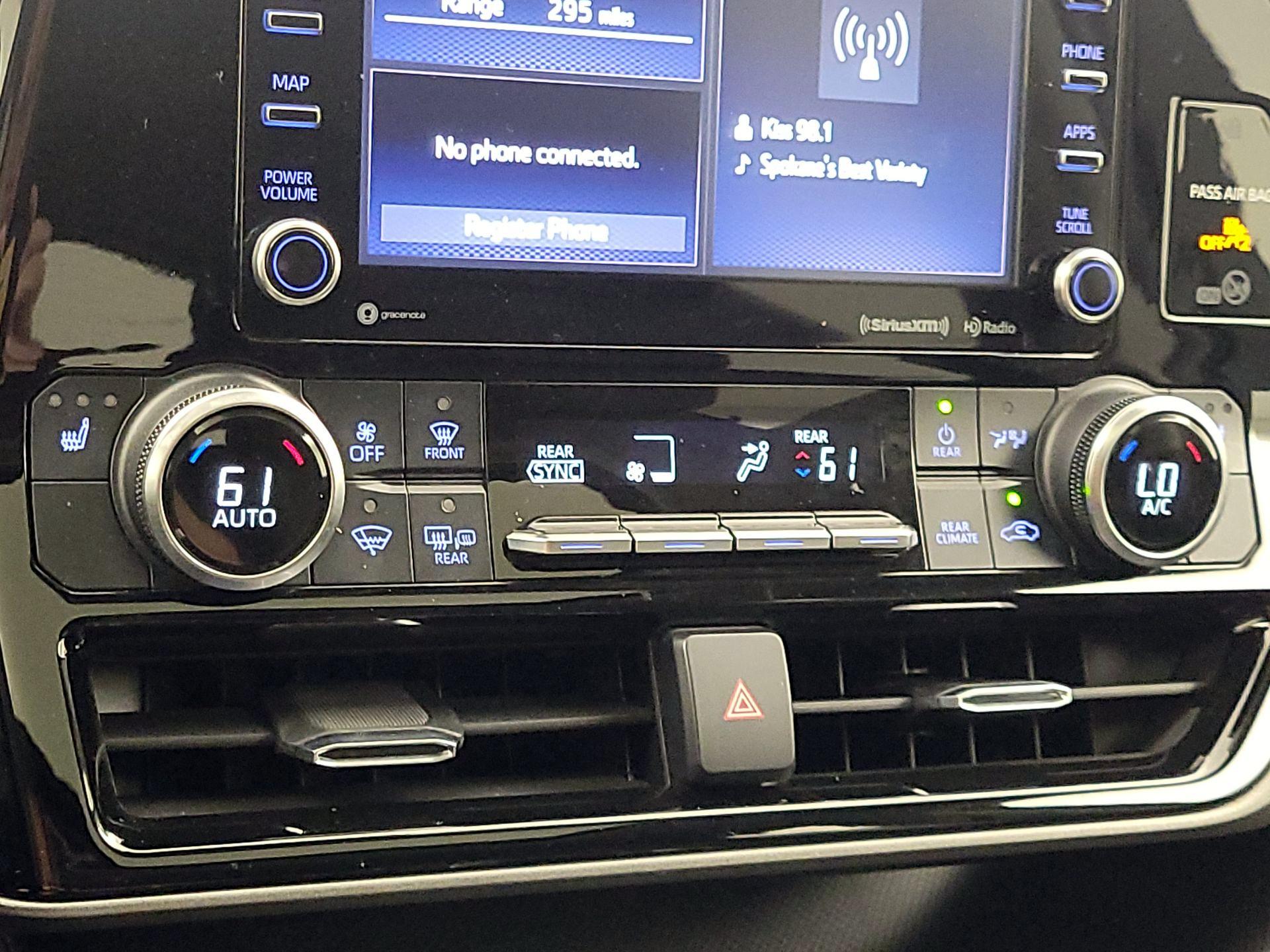 Thumbnail: 2020 Toyota Highlander - 16